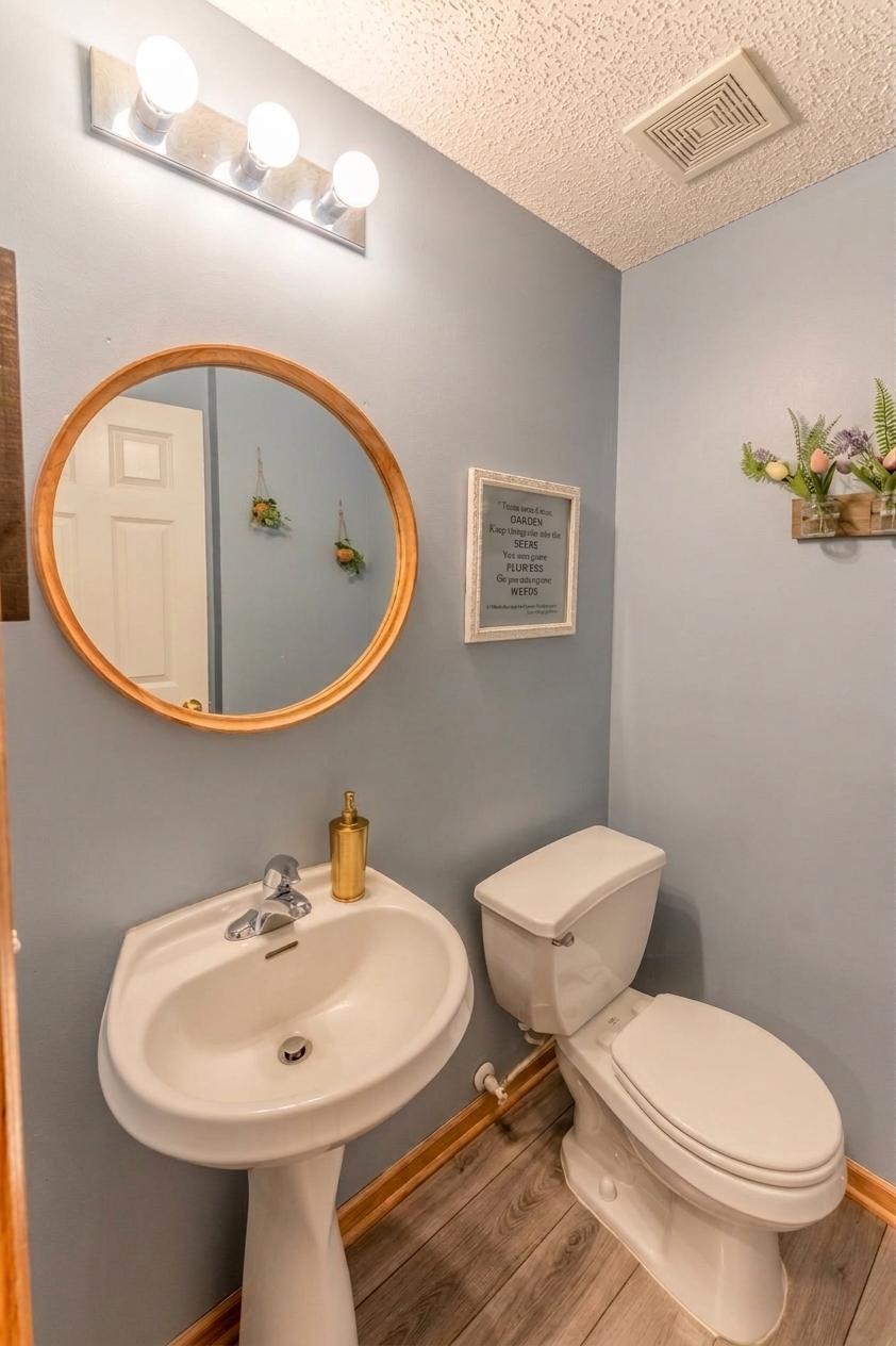 View of Residential at 1586 Woodlynn Avenue #2, Maplewood MN 55109, Maplewood (4 of 17) - Mike Wilen | Minnesota Team Real Estate