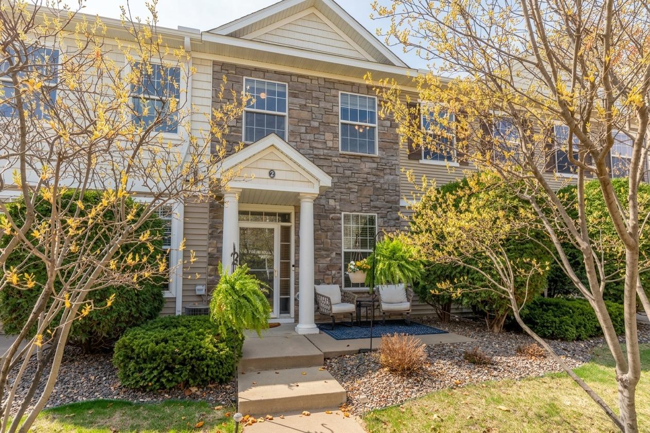 View of Residential at 1586 Woodlynn Avenue #2, Maplewood MN 55109, Maplewood (13 of 17) - Mike Wilen | Minnesota Team Real Estate