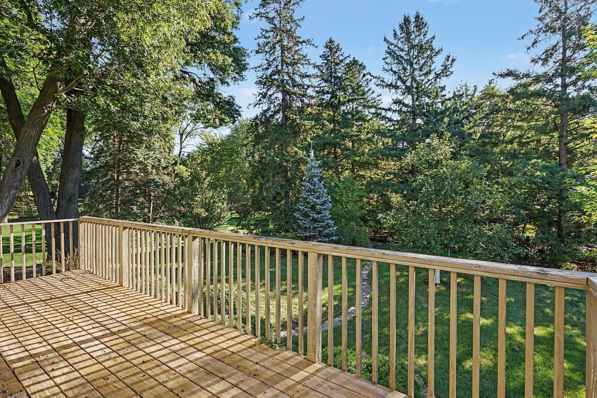 View of Residential at 104 Sweetwater Drive, Apple Valley MN 55124, Apple Valley (23 of 27) - Mike Wilen | Minnesota Team Real Estate