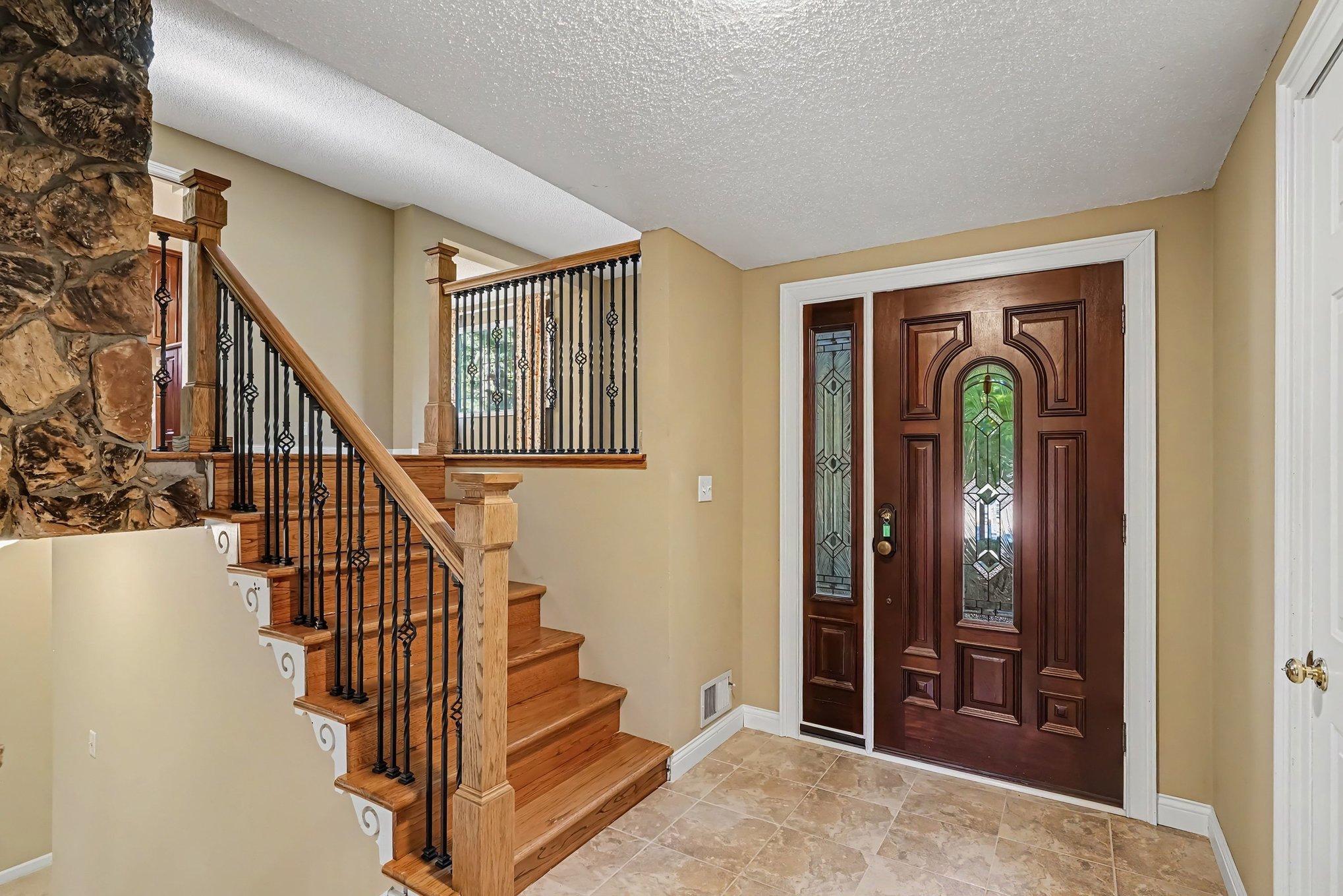 View of Residential at 104 Sweetwater Drive, Apple Valley MN 55124, Apple Valley (3 of 27) - Mike Wilen | Minnesota Team Real Estate