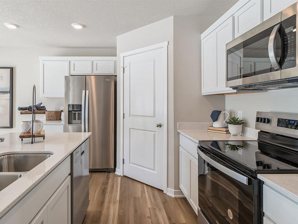 View of Residential at 6204 Jennifer Avenue, Cottage Grove MN 55016, Cottage Grove (6 of 25) - Mike Wilen | Minnesota Team Real Estate