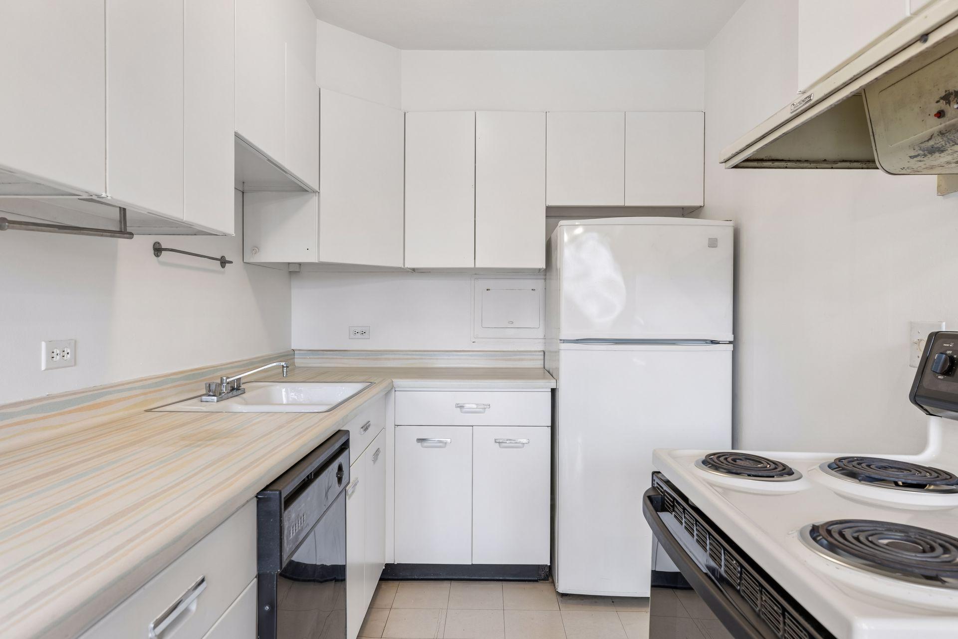 View of Residential at 2928 Dean Parkway #5L, Minneapolis MN 55416, Minneapolis (13 of 60) - Mike Wilen | Minnesota Team Real Estate