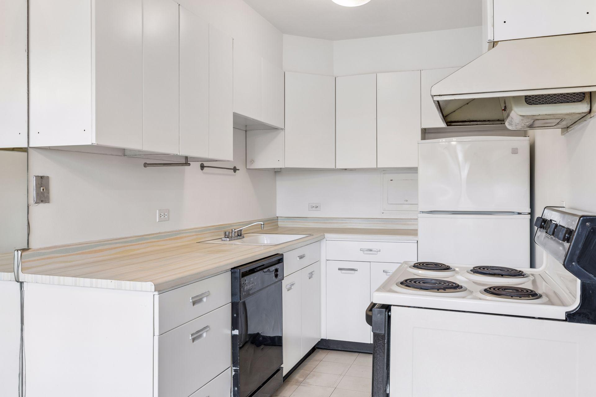 View of Residential at 2928 Dean Parkway #5L, Minneapolis MN 55416, Minneapolis (12 of 60) - Mike Wilen | Minnesota Team Real Estate