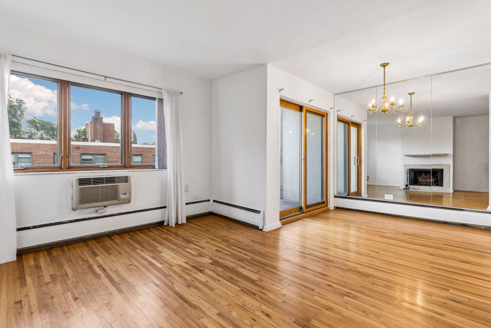 View of Residential at 2928 Dean Parkway #5L, Minneapolis MN 55416, Minneapolis (9 of 60) - Mike Wilen | Minnesota Team Real Estate
