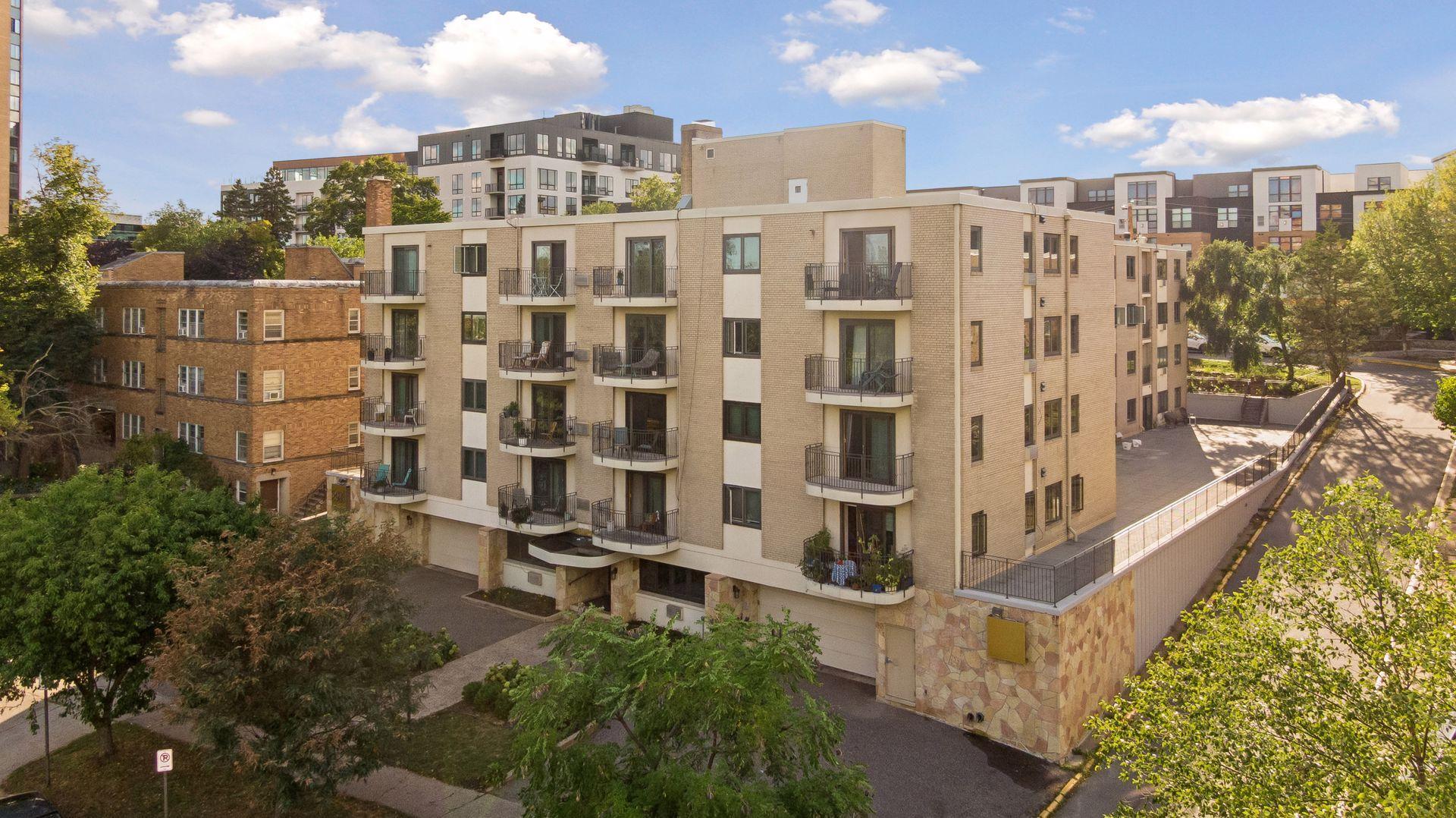 View of (CC) High Rise (4+ Levels) at 2928 Dean Parkway, Minneapolis - Mike Wilen | Minnesota Team Real Estate