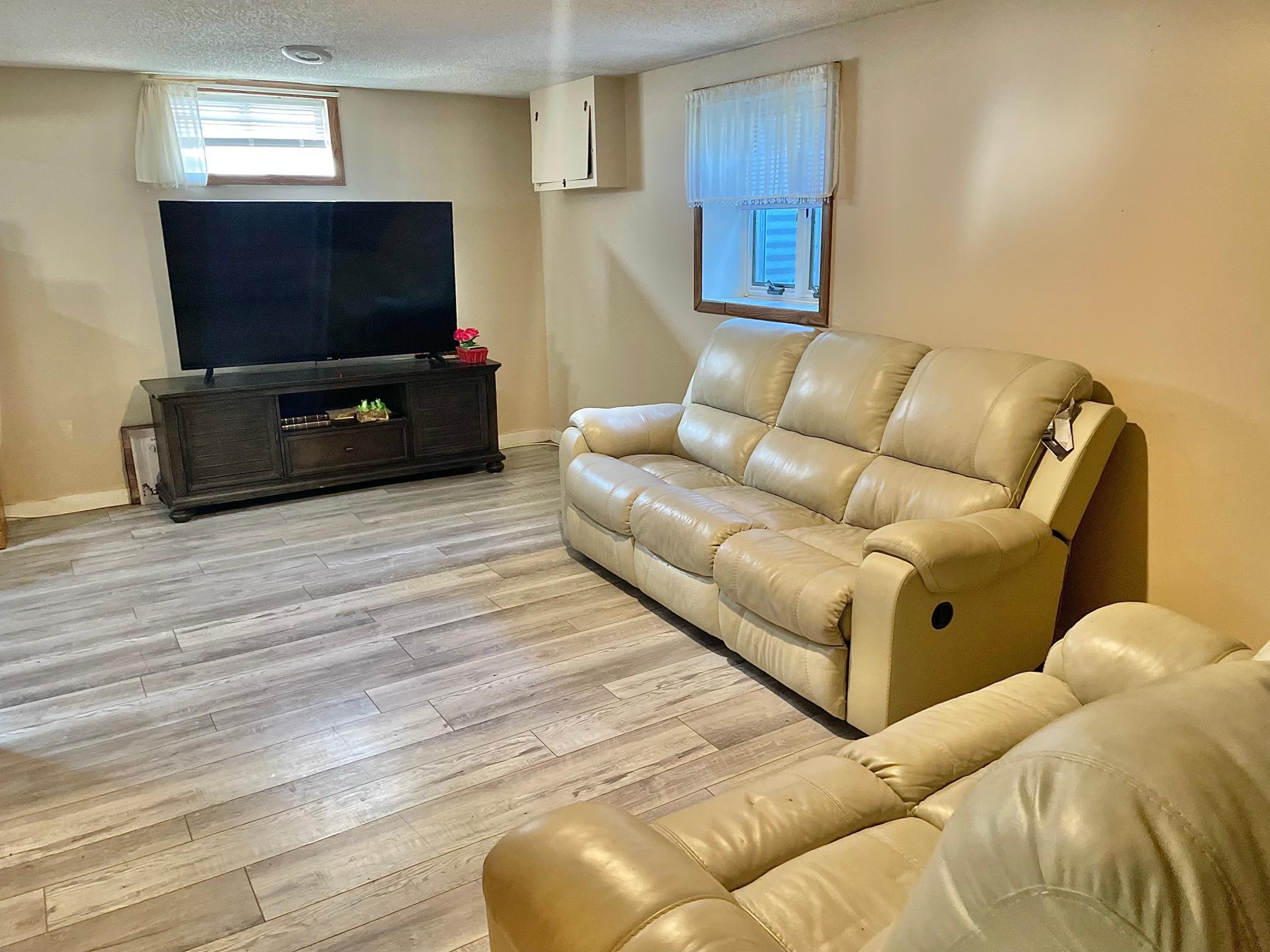 View of Residential at 150 Roselawn Avenue, Maplewood MN 55117, Maplewood (11 of 16) - Mike Wilen | Minnesota Team Real Estate