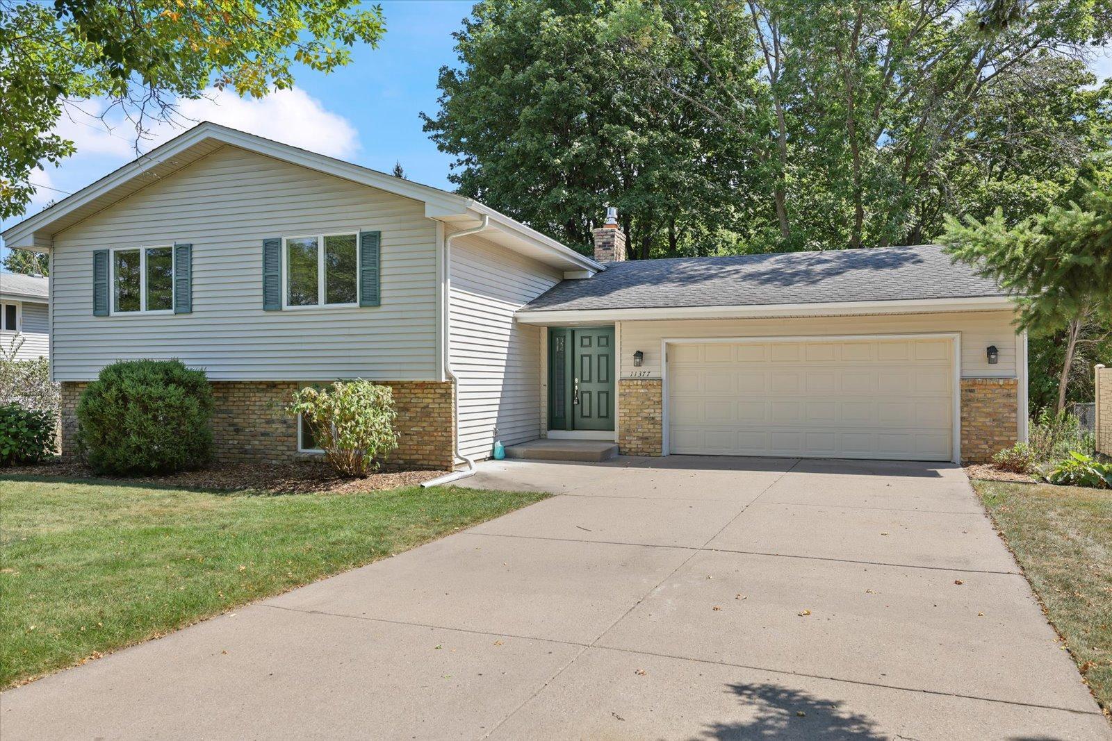 View of Residential at 11377 Lily Street, Coon Rapids MN 55433, Coon Rapids (5 of 55) - Mike Wilen | Minnesota Team Real Estate