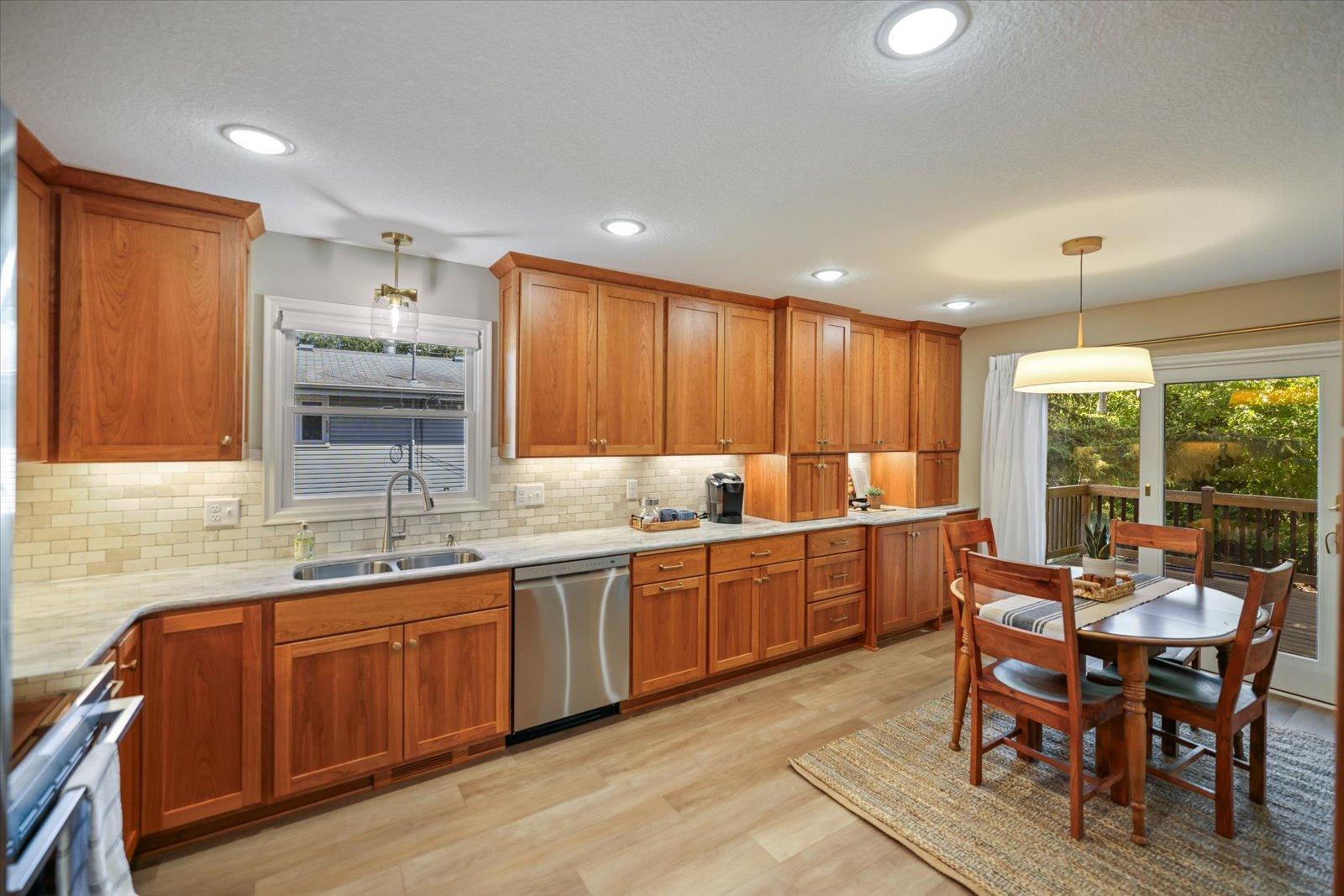 View of Residential at 11377 Lily Street, Coon Rapids MN 55433, Coon Rapids (23 of 55) - Mike Wilen | Minnesota Team Real Estate