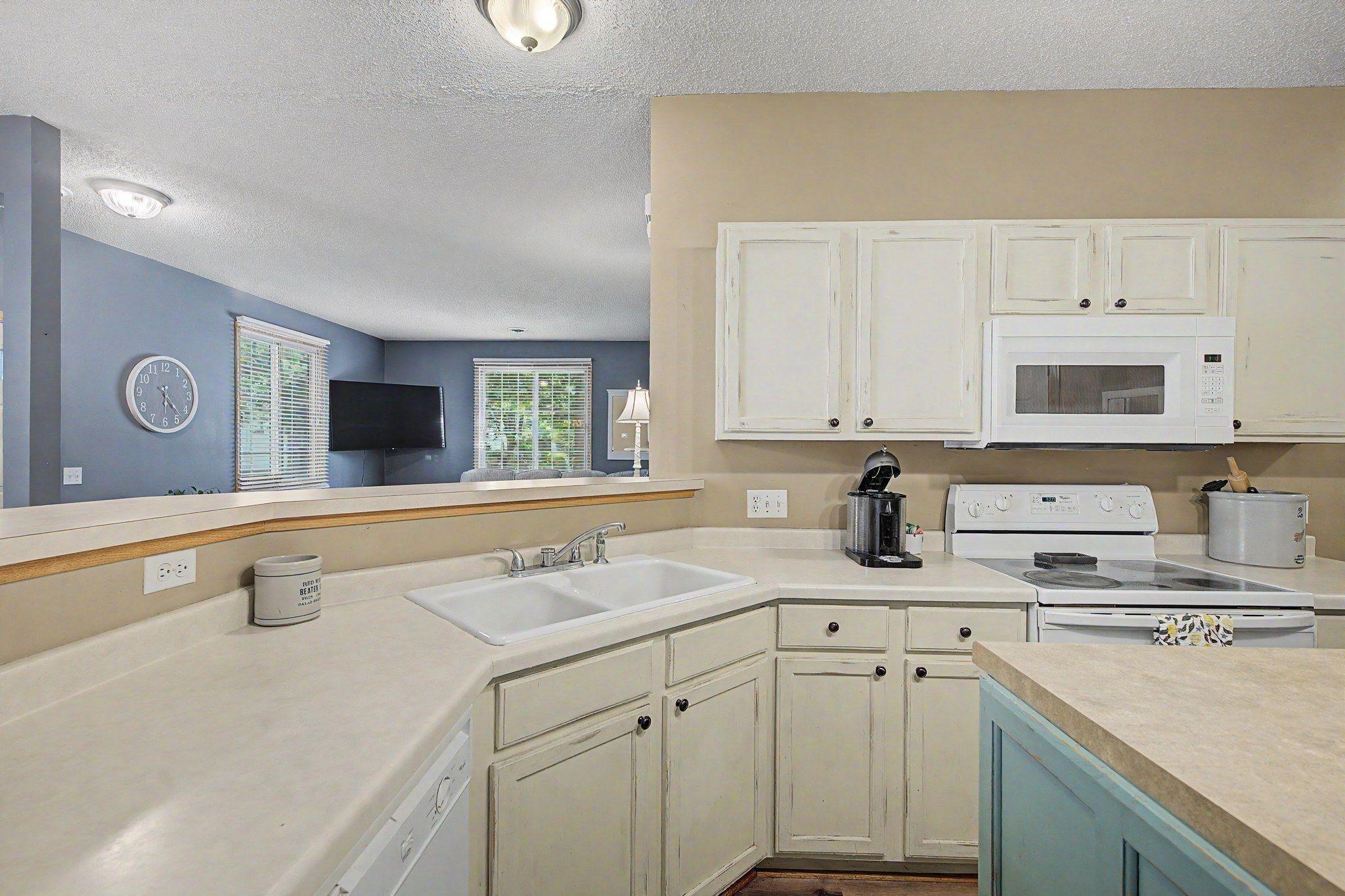 View of Residential at 9648 Peony Lane, Maple Grove MN 55311, Maple Grove (4 of 23) - Mike Wilen | Minnesota Team Real Estate