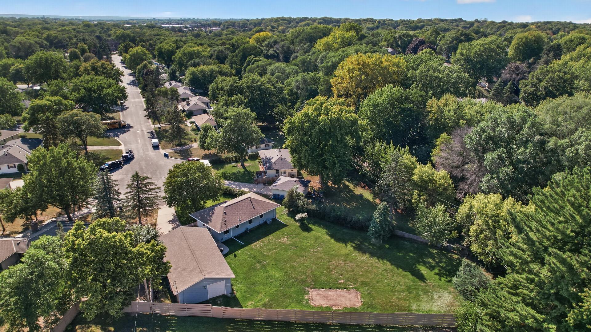 View of Residential at 4500 Nord Drive, Bloomington MN 55437, Bloomington (42 of 46) - Mike Wilen | Minnesota Team Real Estate