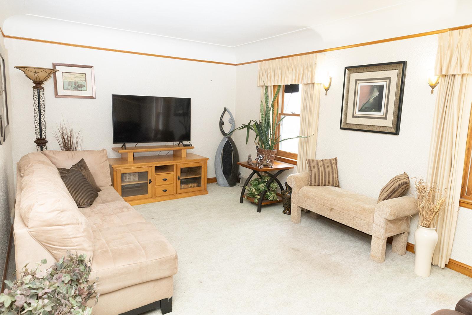 View of Residential at 1540 Crawford Avenue, Falcon Heights MN 55113, Falcon Heights (4 of 28) - Mike Wilen | Minnesota Team Real Estate