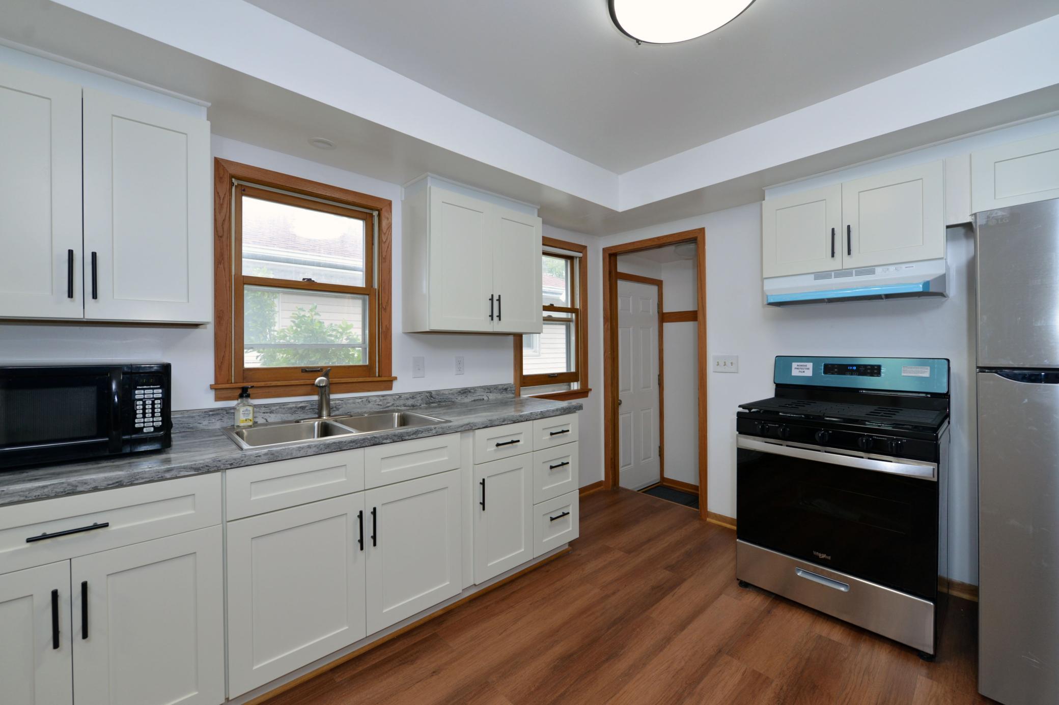 View of Residential at 822 Morgan Avenue, Minneapolis MN 55411, Minneapolis (7 of 28) - Mike Wilen | Minnesota Team Real Estate