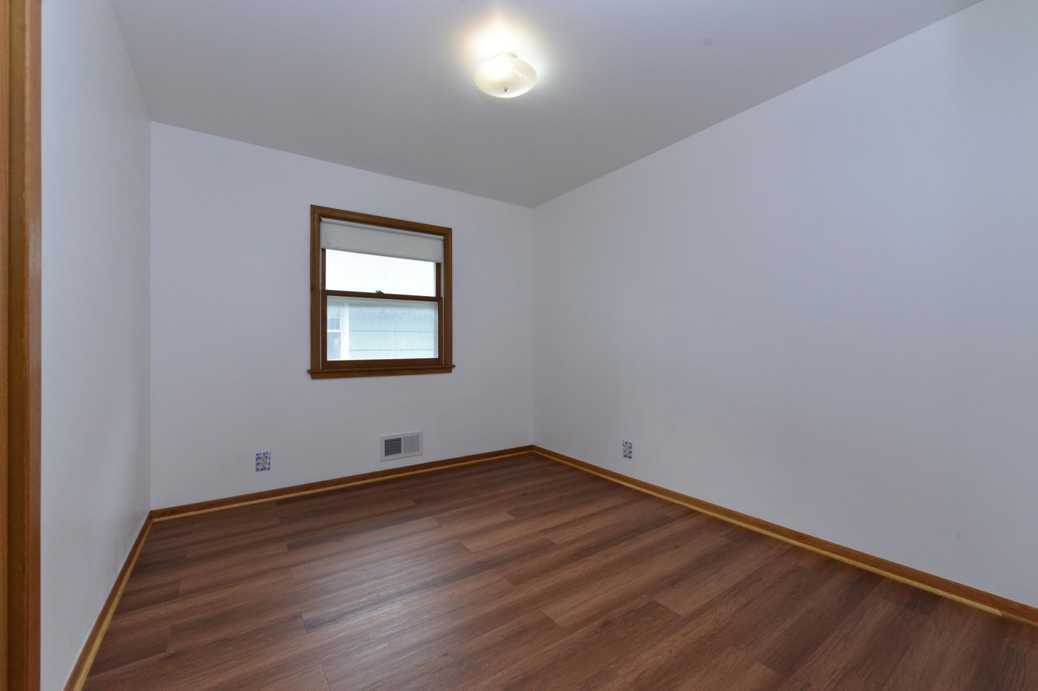View of Residential at 822 Morgan Avenue, Minneapolis MN 55411, Minneapolis (10 of 28) - Mike Wilen | Minnesota Team Real Estate