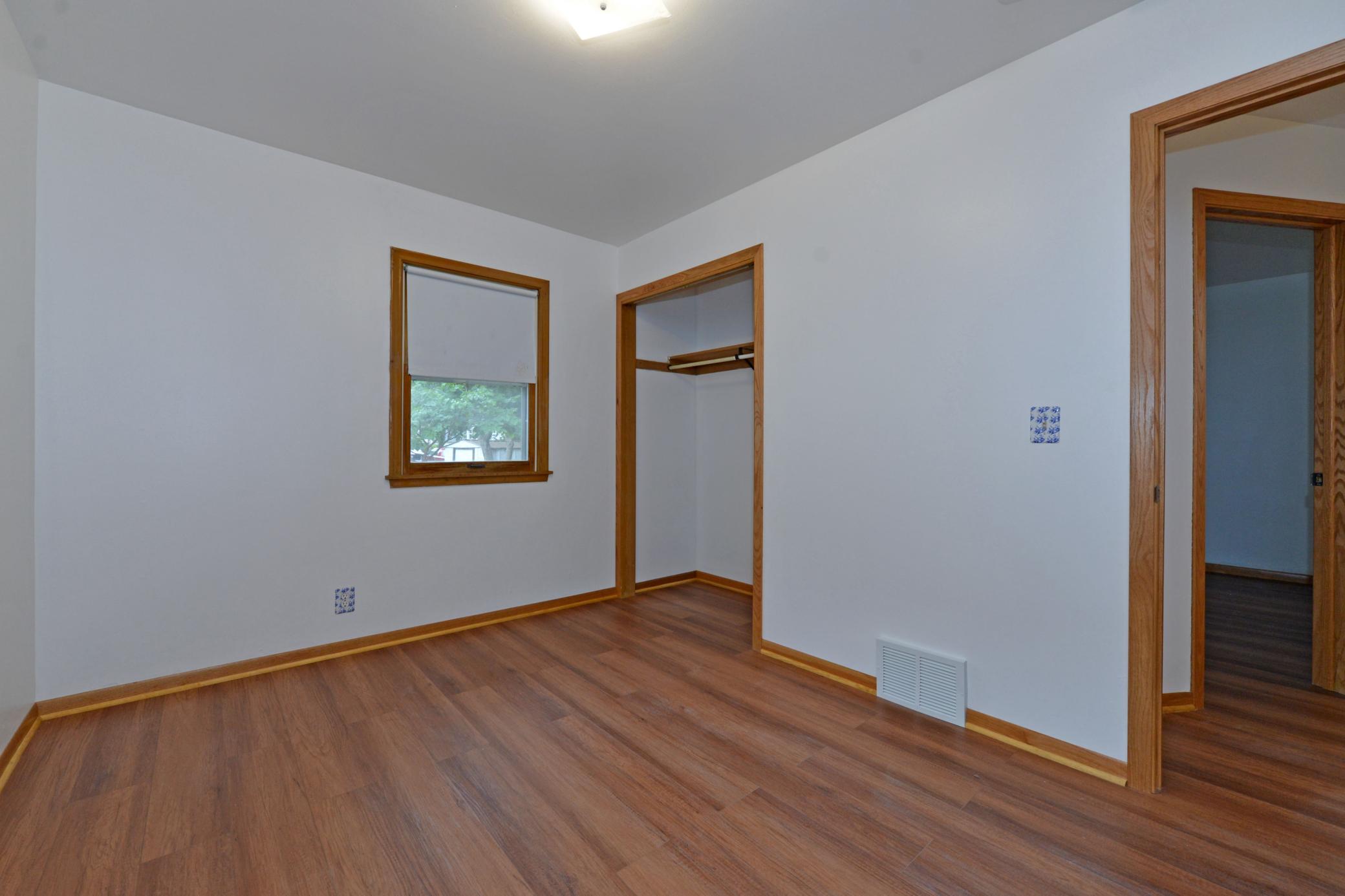 View of Residential at 822 Morgan Avenue, Minneapolis MN 55411, Minneapolis (15 of 28) - Mike Wilen | Minnesota Team Real Estate