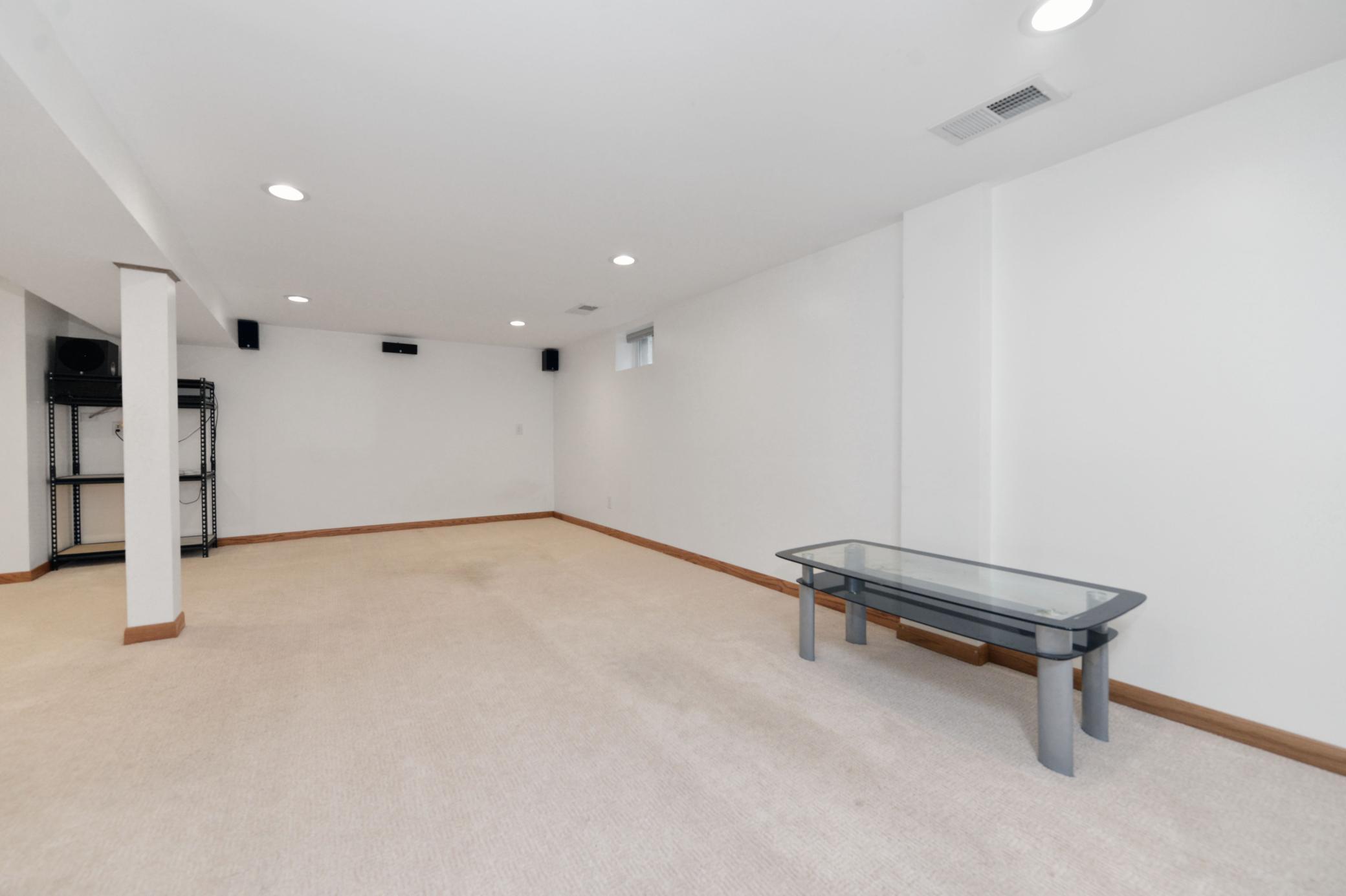View of Residential at 822 Morgan Avenue, Minneapolis MN 55411, Minneapolis (17 of 28) - Mike Wilen | Minnesota Team Real Estate