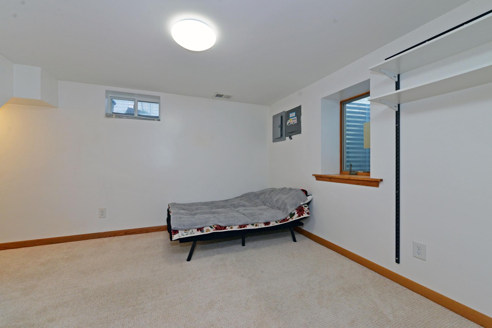 View of Residential at 822 Morgan Avenue, Minneapolis MN 55411, Minneapolis (19 of 28) - Mike Wilen | Minnesota Team Real Estate