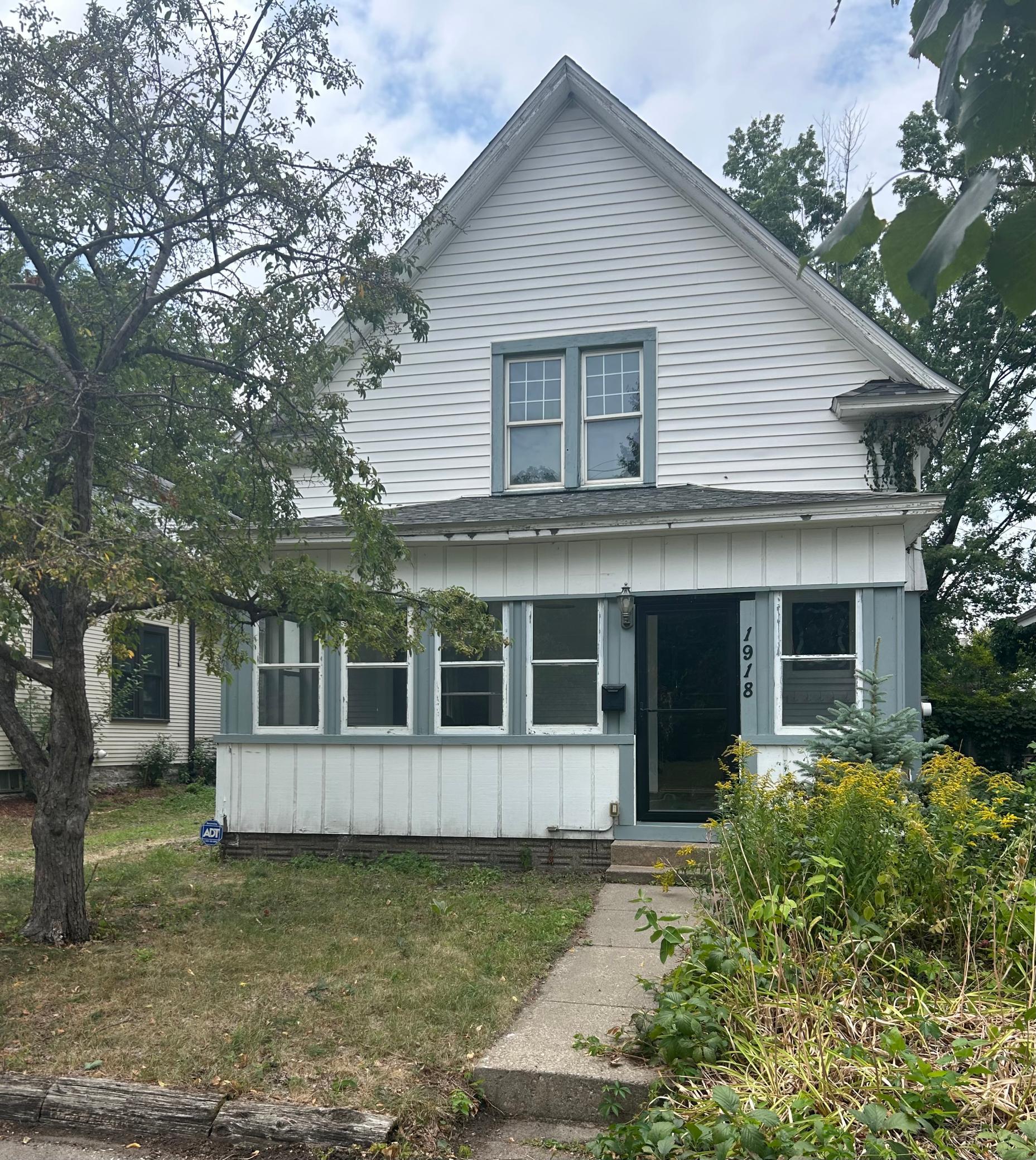 View of Residential at 1918 Quincy Street, Minneapolis MN 55418, Minneapolis - Mike Wilen | Minnesota Team Real Estate