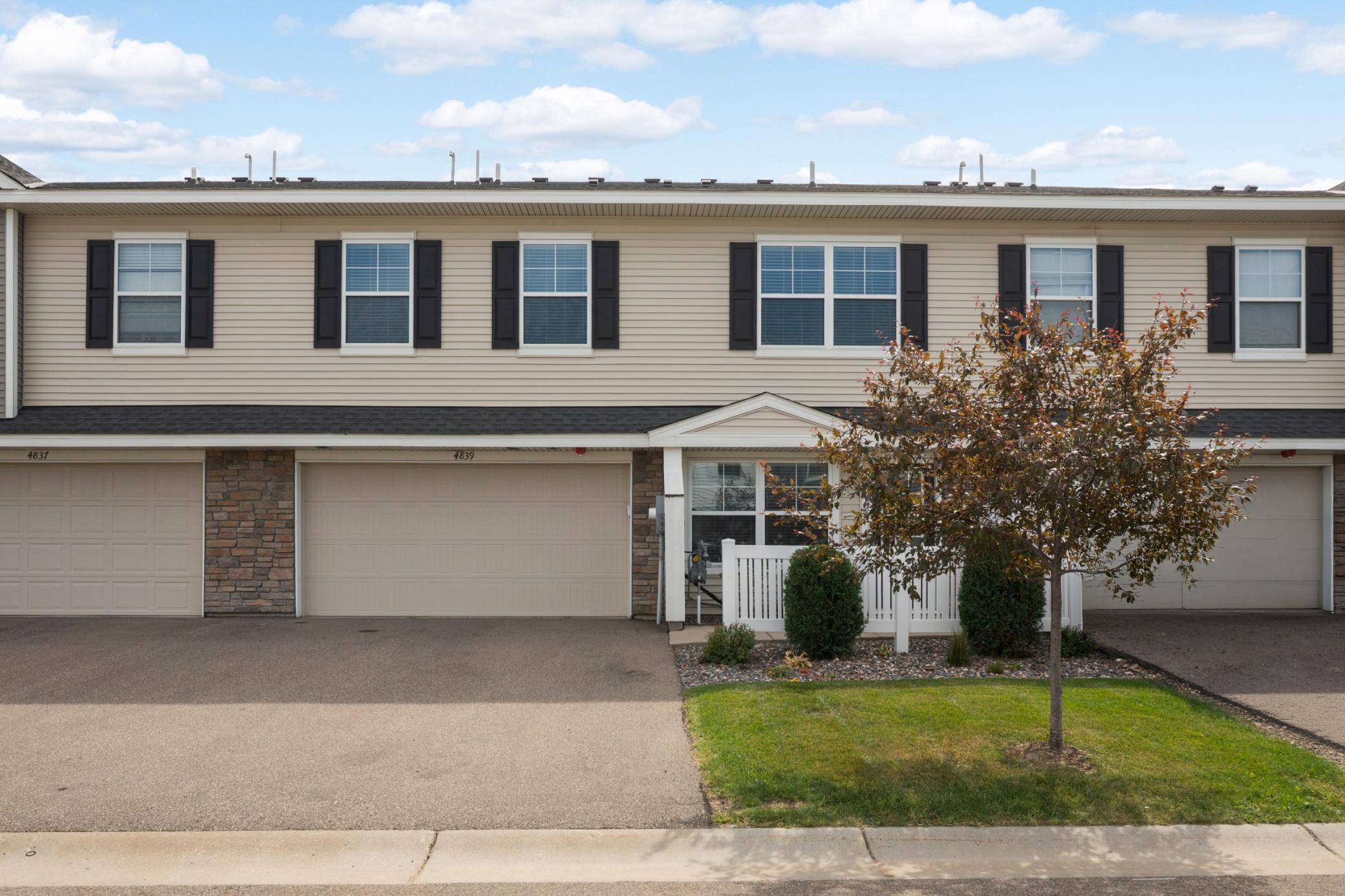 View of Residential at 4839 Martingale Drive, Woodbury MN 55129, Woodbury (4 of 32) - Mike Wilen | Minnesota Team Real Estate