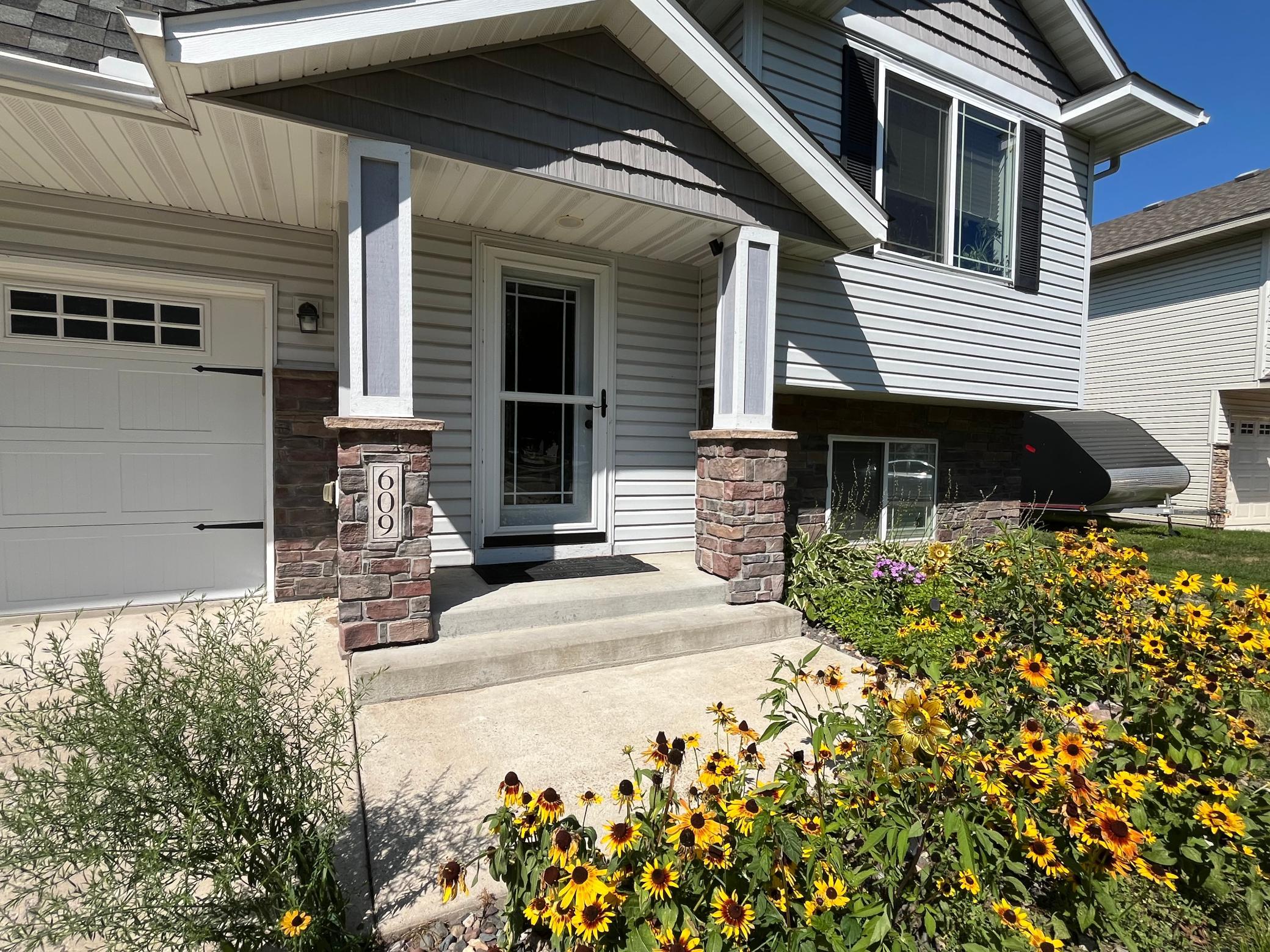 View of Single Family at 609 Ingalls Drive, Buffalo - Mike Wilen | Minnesota Team Real Estate