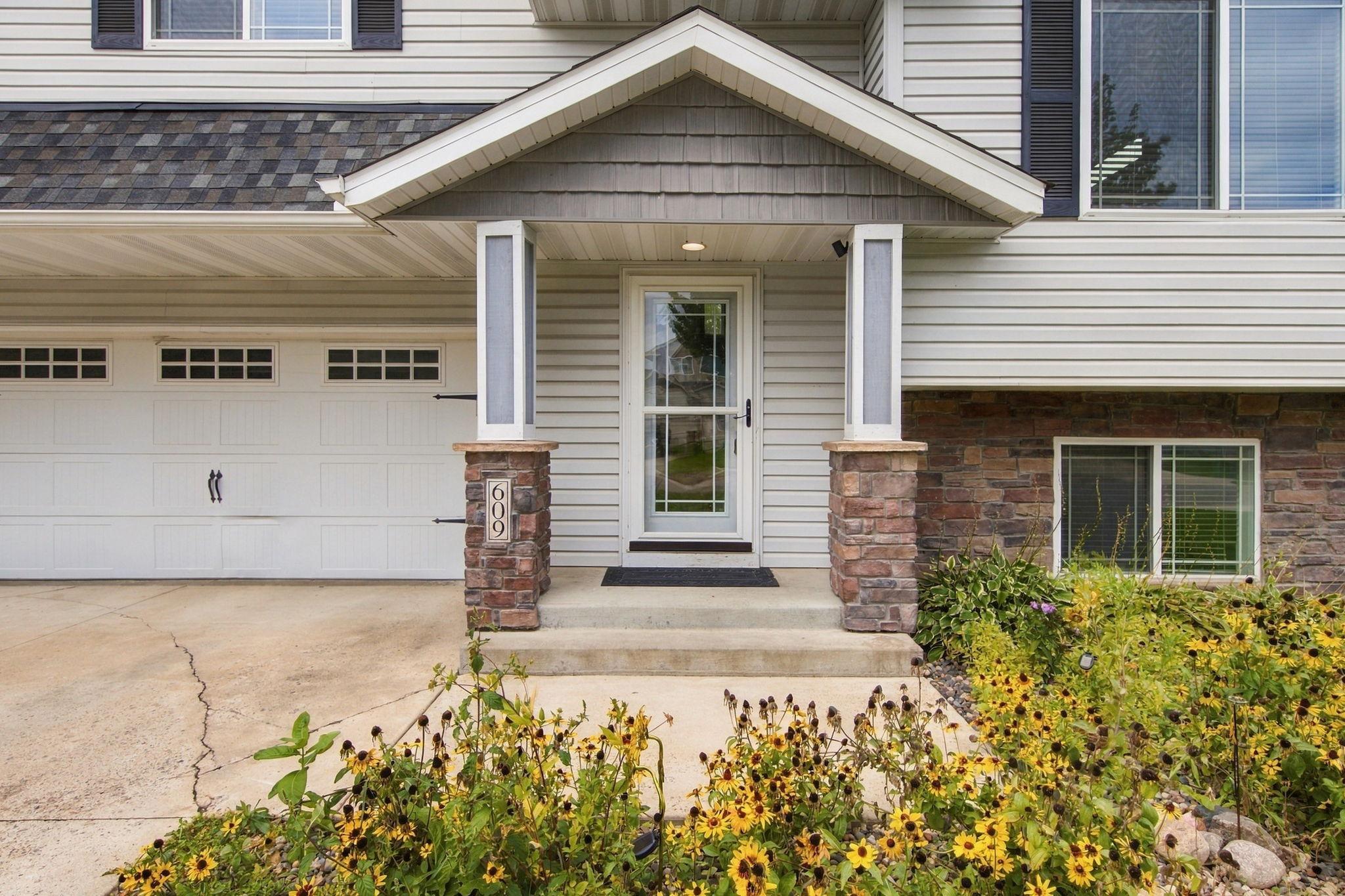 View of Single Family at 609 Ingalls Drive, Buffalo - Mike Wilen | Minnesota Team Real Estate