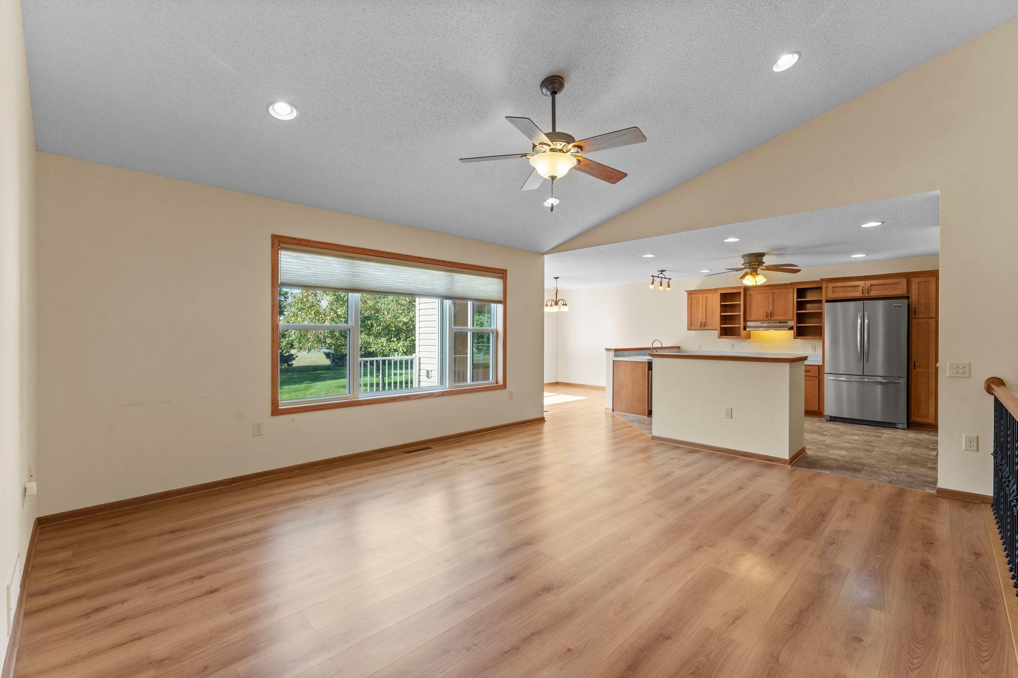 View of Residential at 6817 90th Avenue, Brooklyn Park MN 55445, Brooklyn Park (8 of 50) - Mike Wilen | Minnesota Team Real Estate