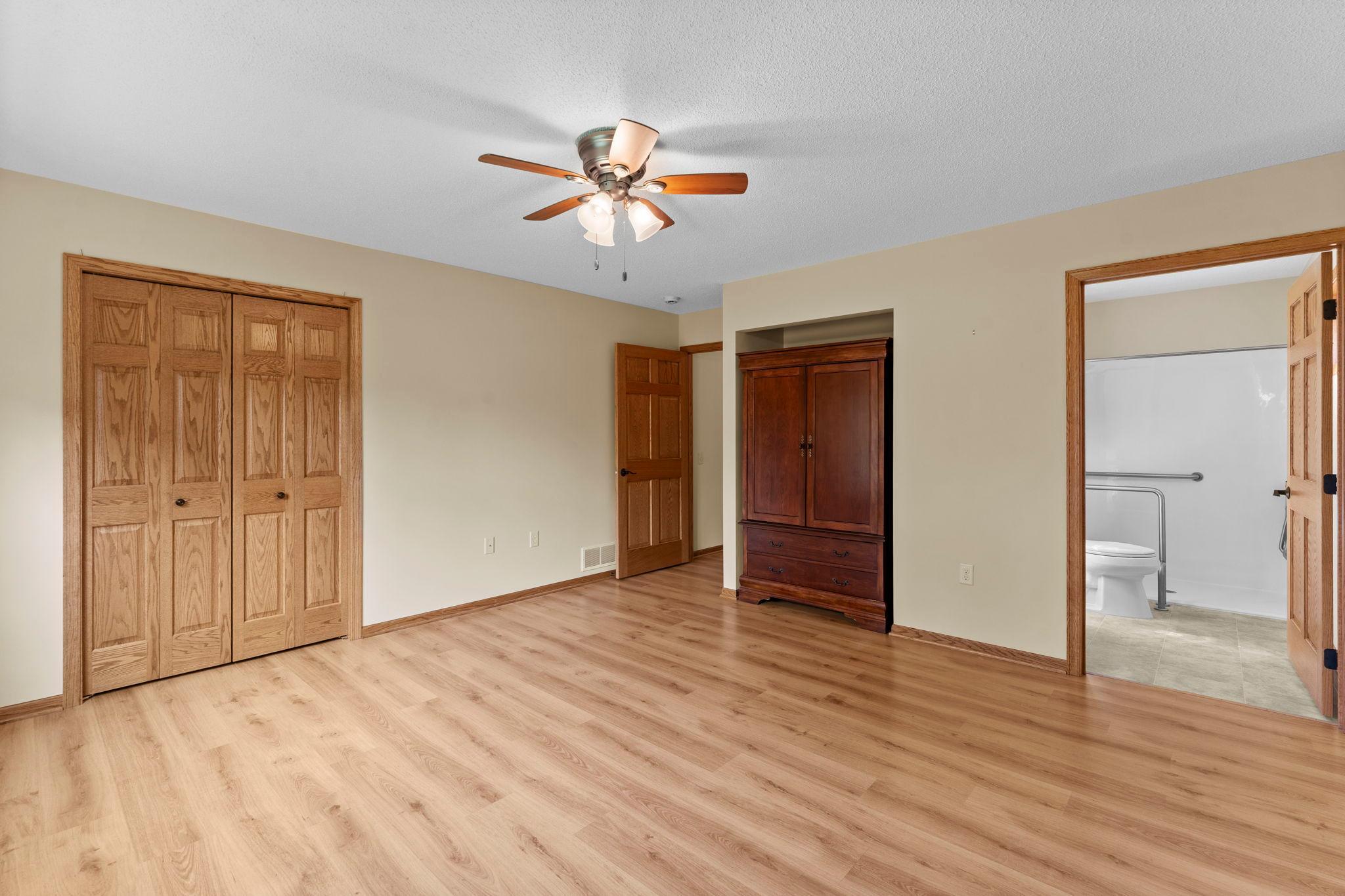 View of Residential at 6817 90th Avenue, Brooklyn Park MN 55445, Brooklyn Park (23 of 50) - Mike Wilen | Minnesota Team Real Estate