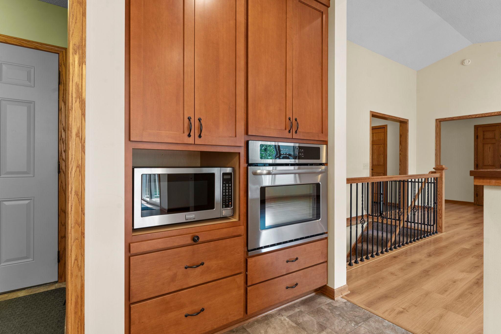 View of Residential at 6817 90th Avenue, Brooklyn Park MN 55445, Brooklyn Park (18 of 50) - Mike Wilen | Minnesota Team Real Estate