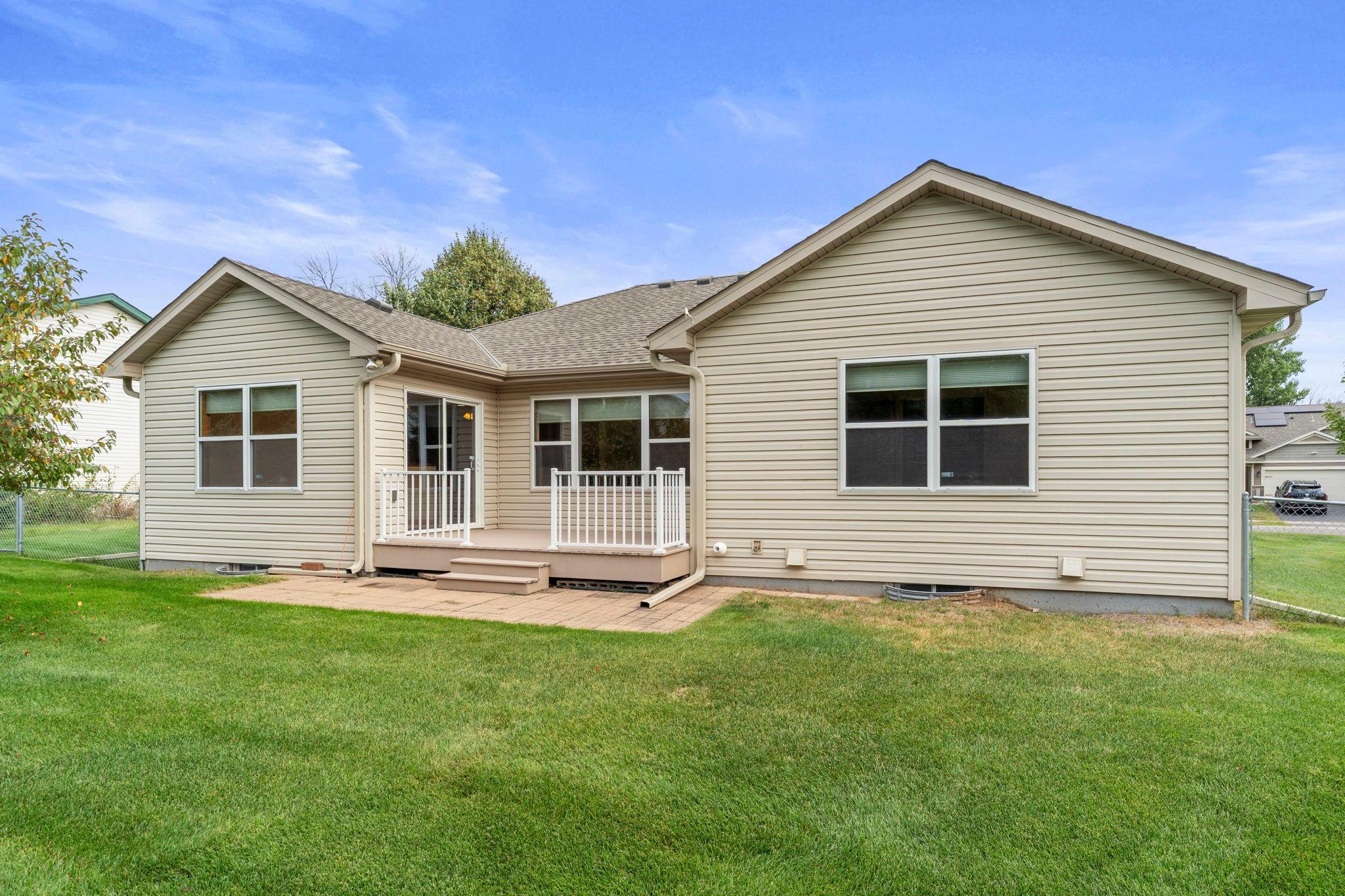 View of Residential at 6817 90th Avenue, Brooklyn Park MN 55445, Brooklyn Park (44 of 50) - Mike Wilen | Minnesota Team Real Estate