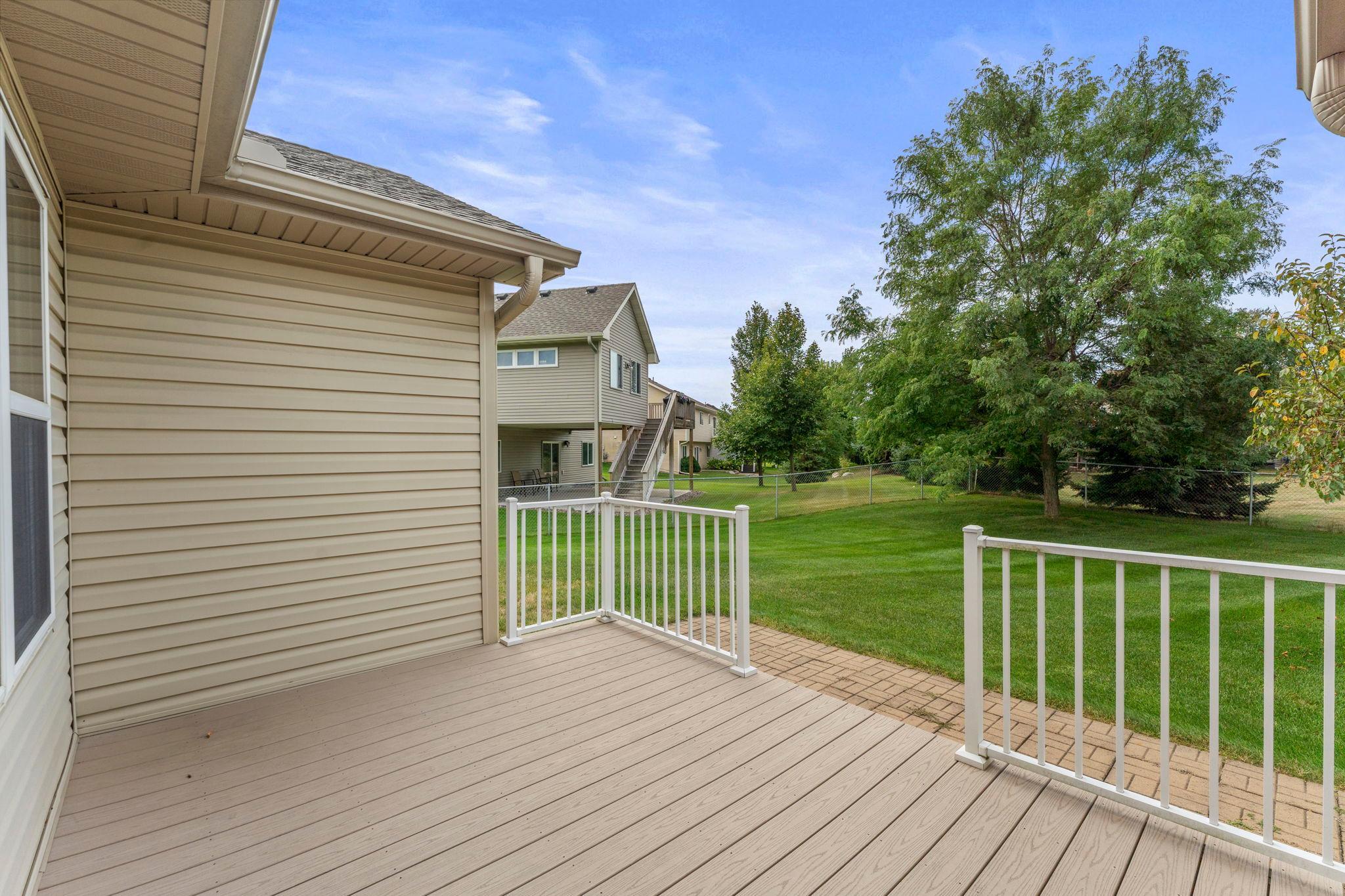 View of Residential at 6817 90th Avenue, Brooklyn Park MN 55445, Brooklyn Park (43 of 50) - Mike Wilen | Minnesota Team Real Estate