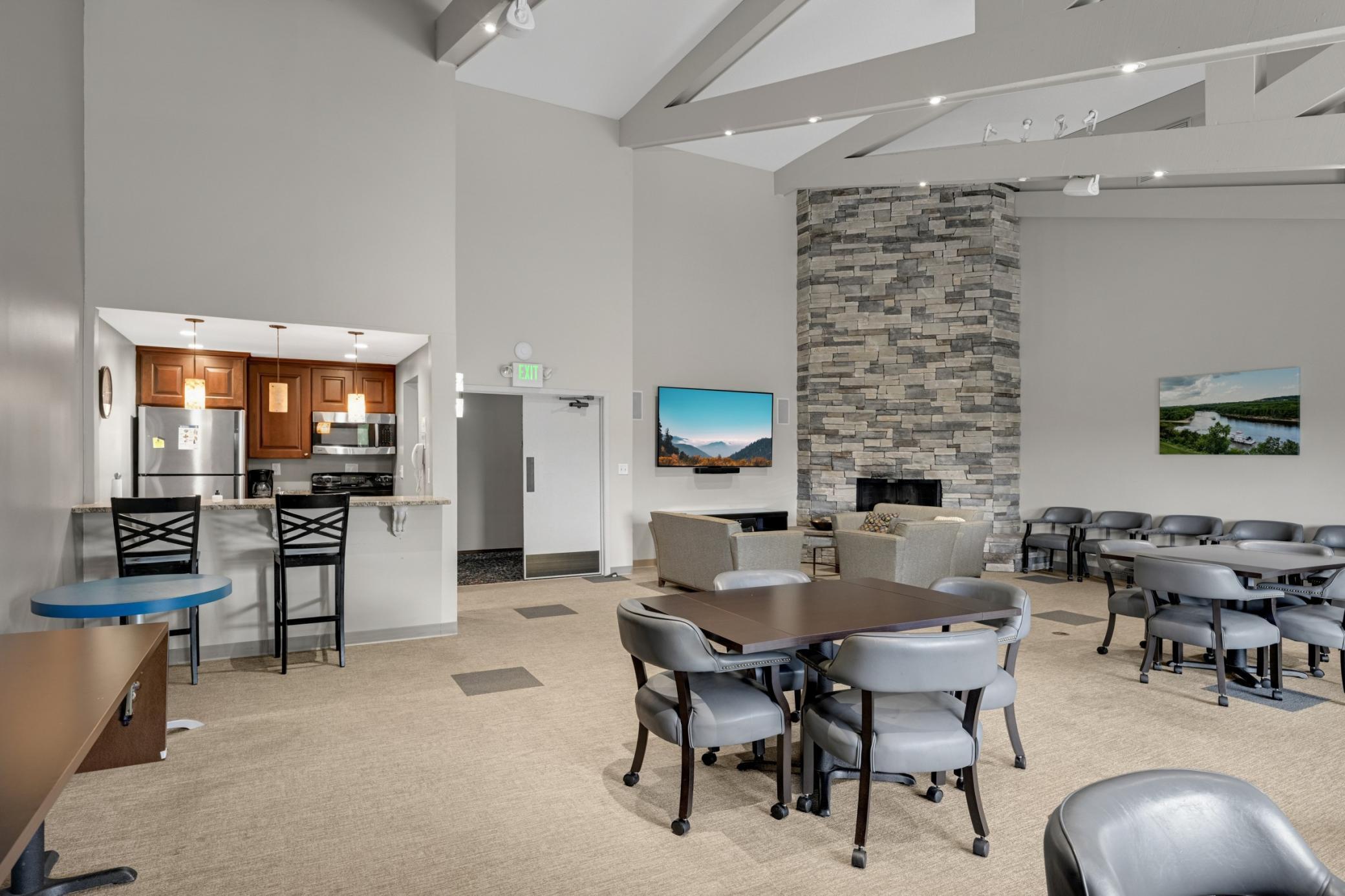 View of Residential at 1077 Sibley Memorial Highway #605, Mendota Heights MN 55118, Mendota Heights (29 of 40) - Mike Wilen | Minnesota Team Real Estate