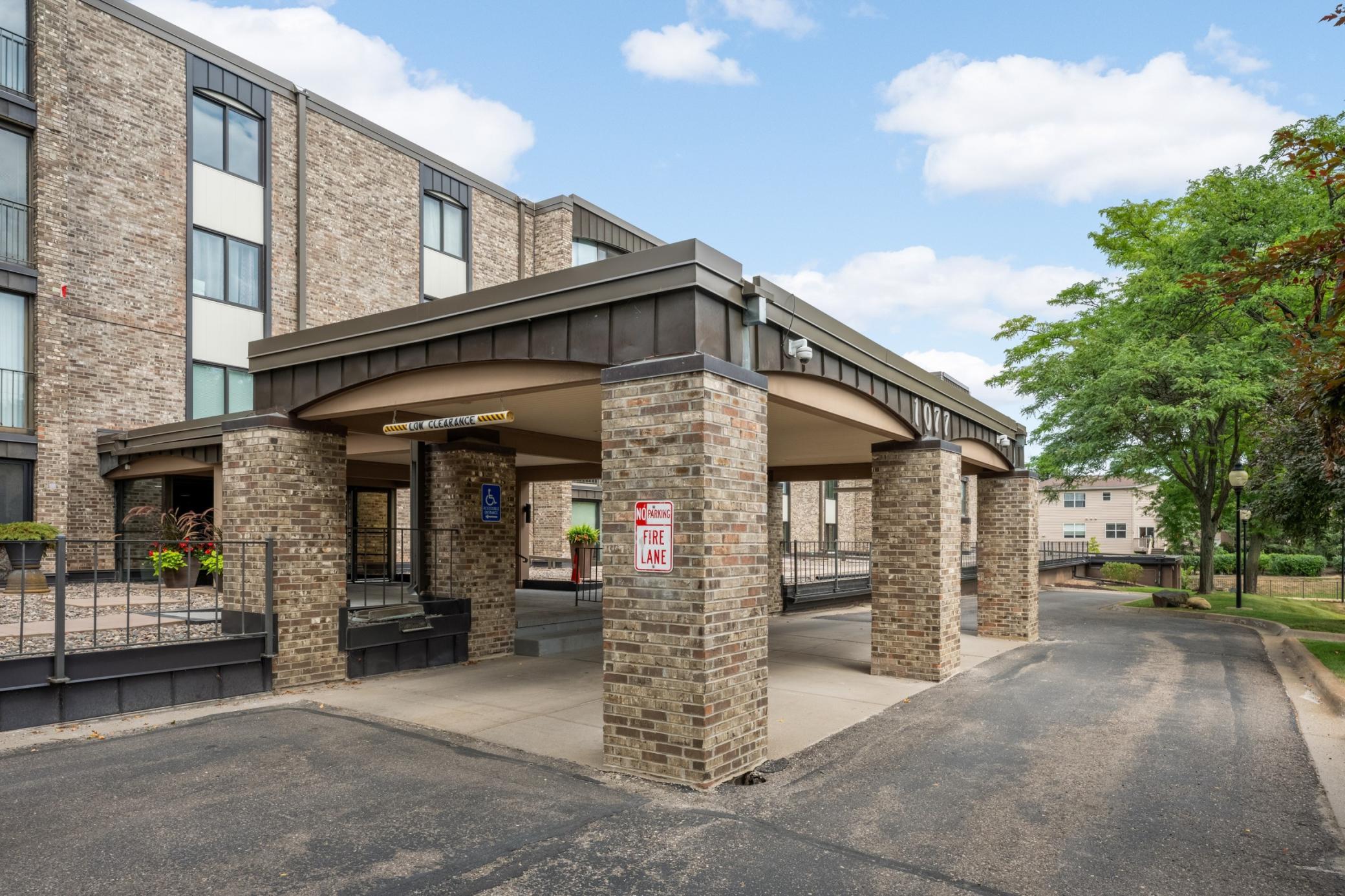 View of Residential at 1077 Sibley Memorial Highway #605, Mendota Heights MN 55118, Mendota Heights (39 of 40) - Mike Wilen | Minnesota Team Real Estate