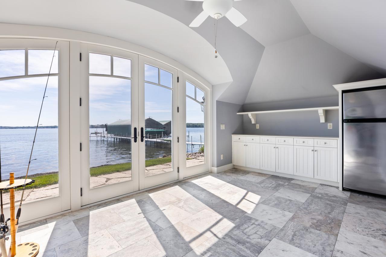 View of Residential at 372 Ferndale Road, Wayzata MN 55391, Wayzata (61 of 81) - Mike Wilen | Minnesota Team Real Estate