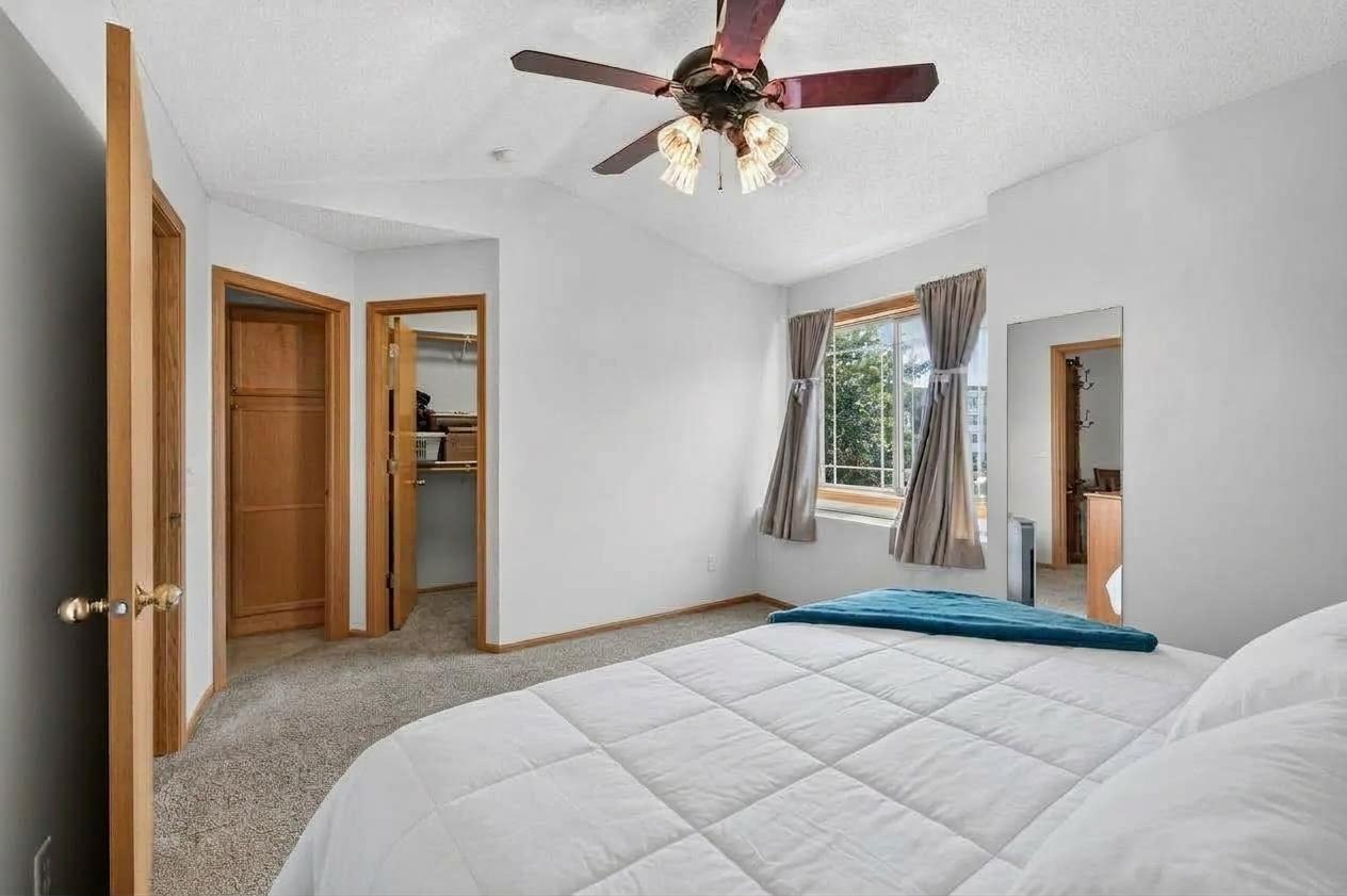 View of Residential at 8600 Tessman Circle, Brooklyn Park MN 55445, Brooklyn Park (17 of 31) - Mike Wilen | Minnesota Team Real Estate