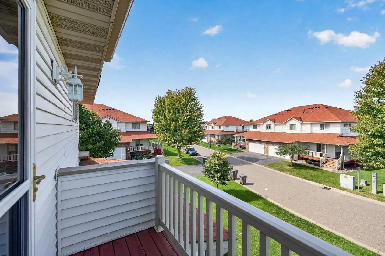 View of Residential at 8600 Tessman Circle, Brooklyn Park MN 55445, Brooklyn Park (22 of 31) - Mike Wilen | Minnesota Team Real Estate