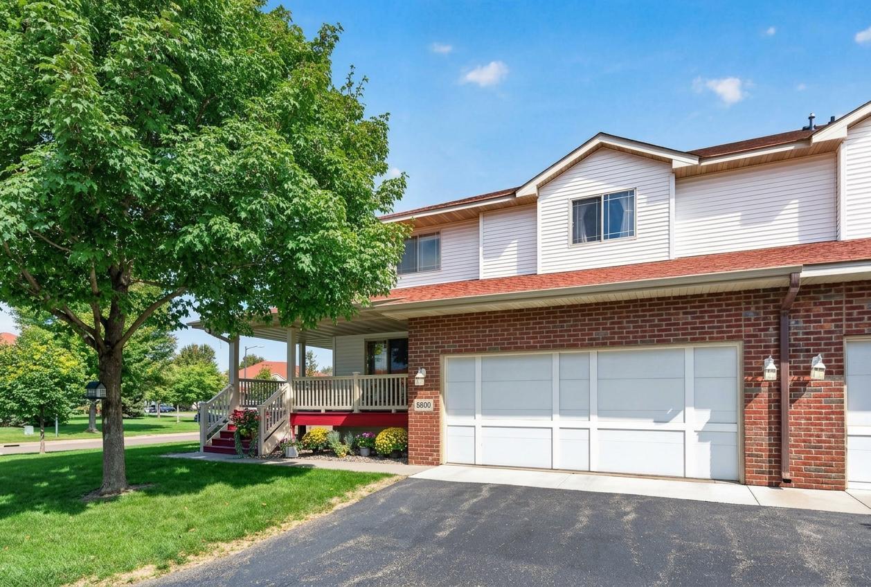 View of Residential at 8600 Tessman Circle, Brooklyn Park MN 55445, Brooklyn Park (5 of 31) - Mike Wilen | Minnesota Team Real Estate