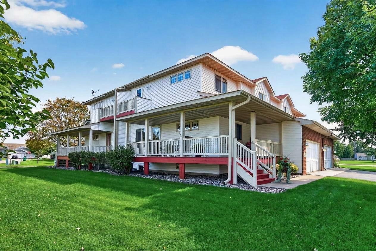 View of Residential at 8600 Tessman Circle, Brooklyn Park MN 55445, Brooklyn Park (3 of 31) - Mike Wilen | Minnesota Team Real Estate