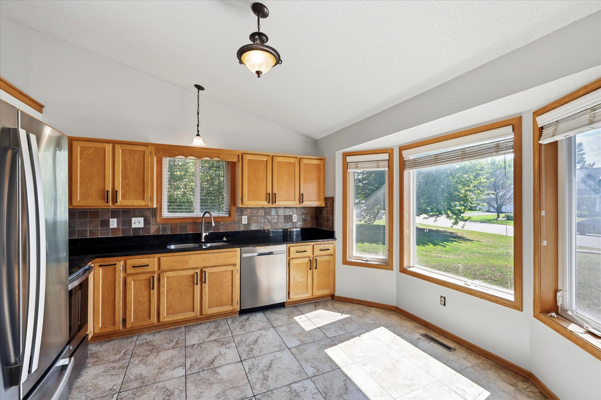 View of Residential at 9350 Parkside Drive, Woodbury MN 55125, Woodbury (4 of 52) - Mike Wilen | Minnesota Team Real Estate