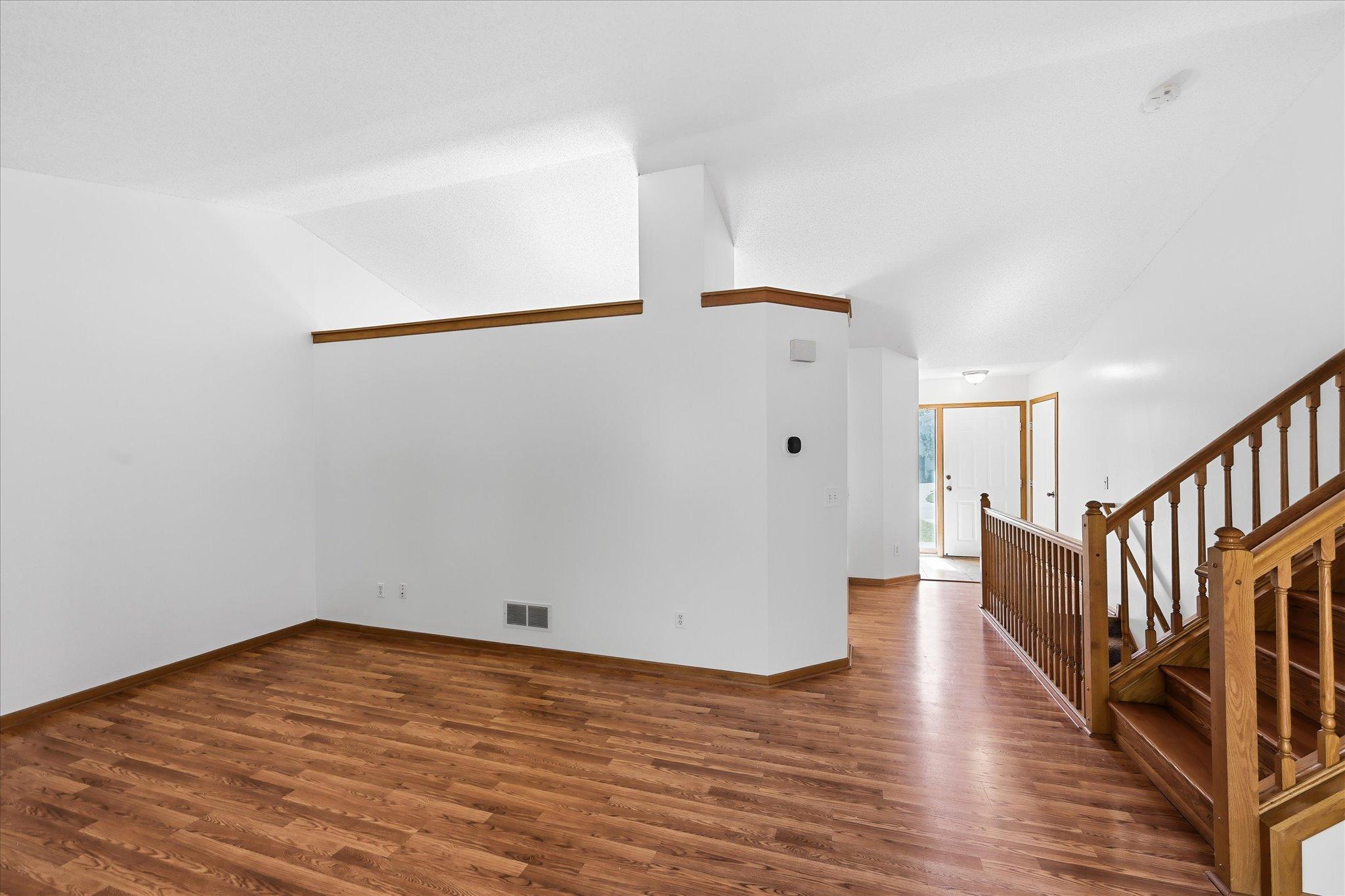 View of Residential at 9350 Parkside Drive, Woodbury MN 55125, Woodbury (12 of 52) - Mike Wilen | Minnesota Team Real Estate