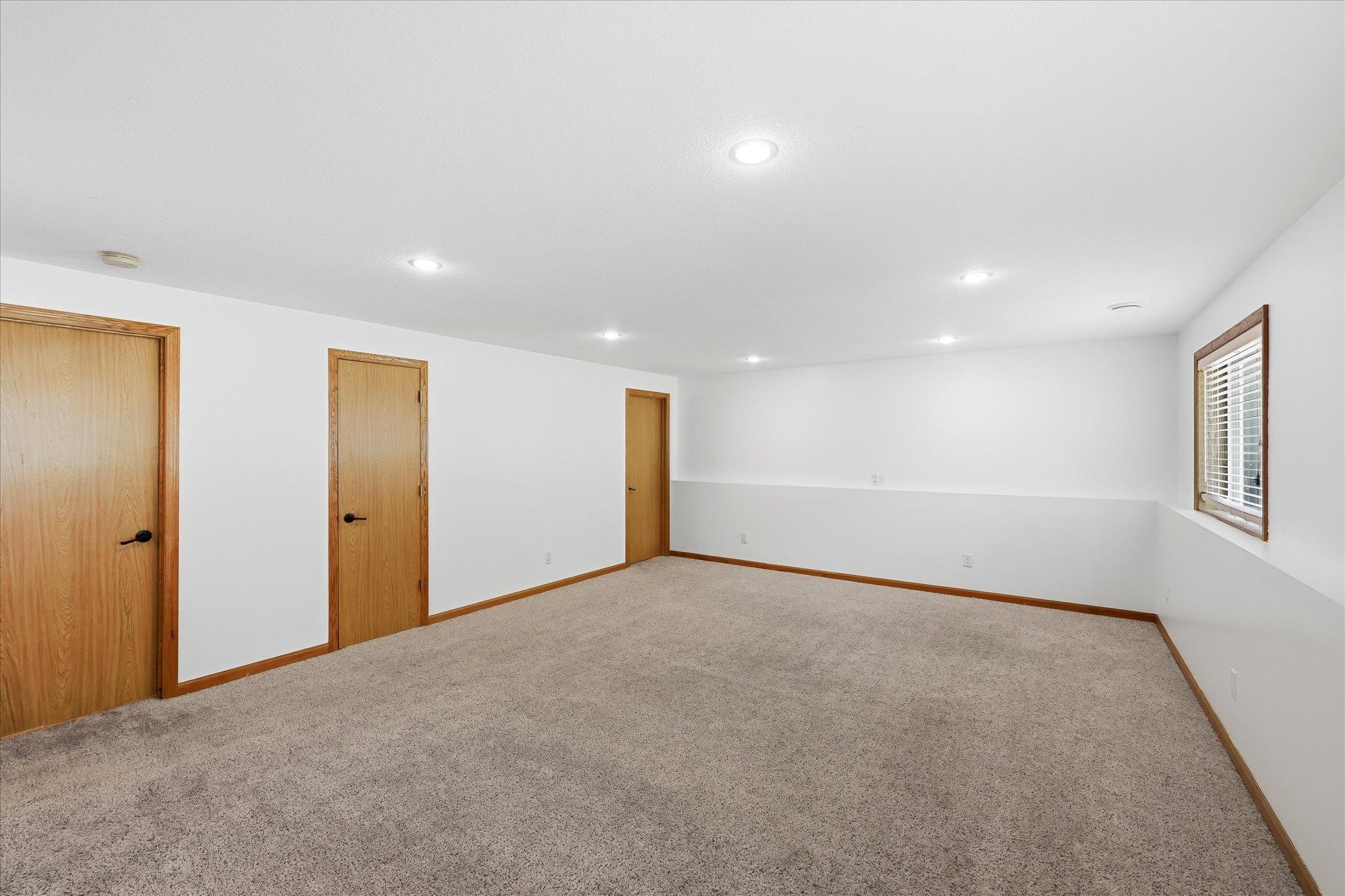 View of Residential at 9350 Parkside Drive, Woodbury MN 55125, Woodbury (33 of 52) - Mike Wilen | Minnesota Team Real Estate