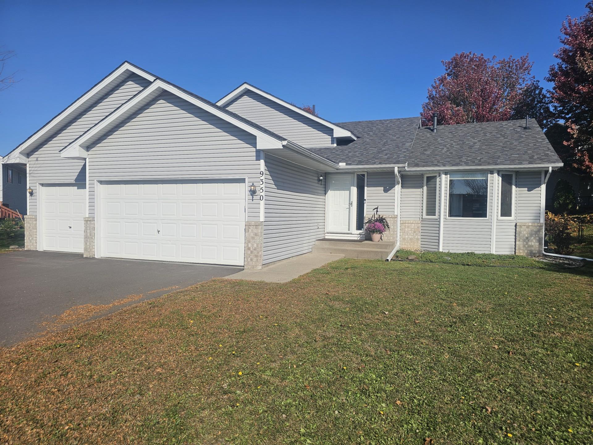 View of Single Family at 9350 Parkside Drive, Woodbury - Mike Wilen | Minnesota Team Real Estate