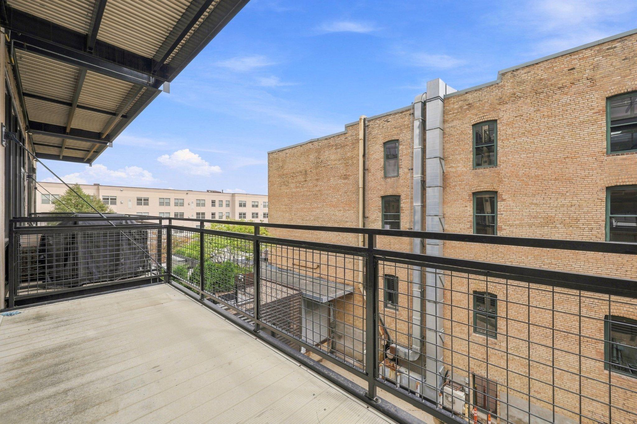 View of Residential at 618 Washington Avenue #405, Minneapolis MN 55401, Minneapolis (38 of 41) - Mike Wilen | Minnesota Team Real Estate