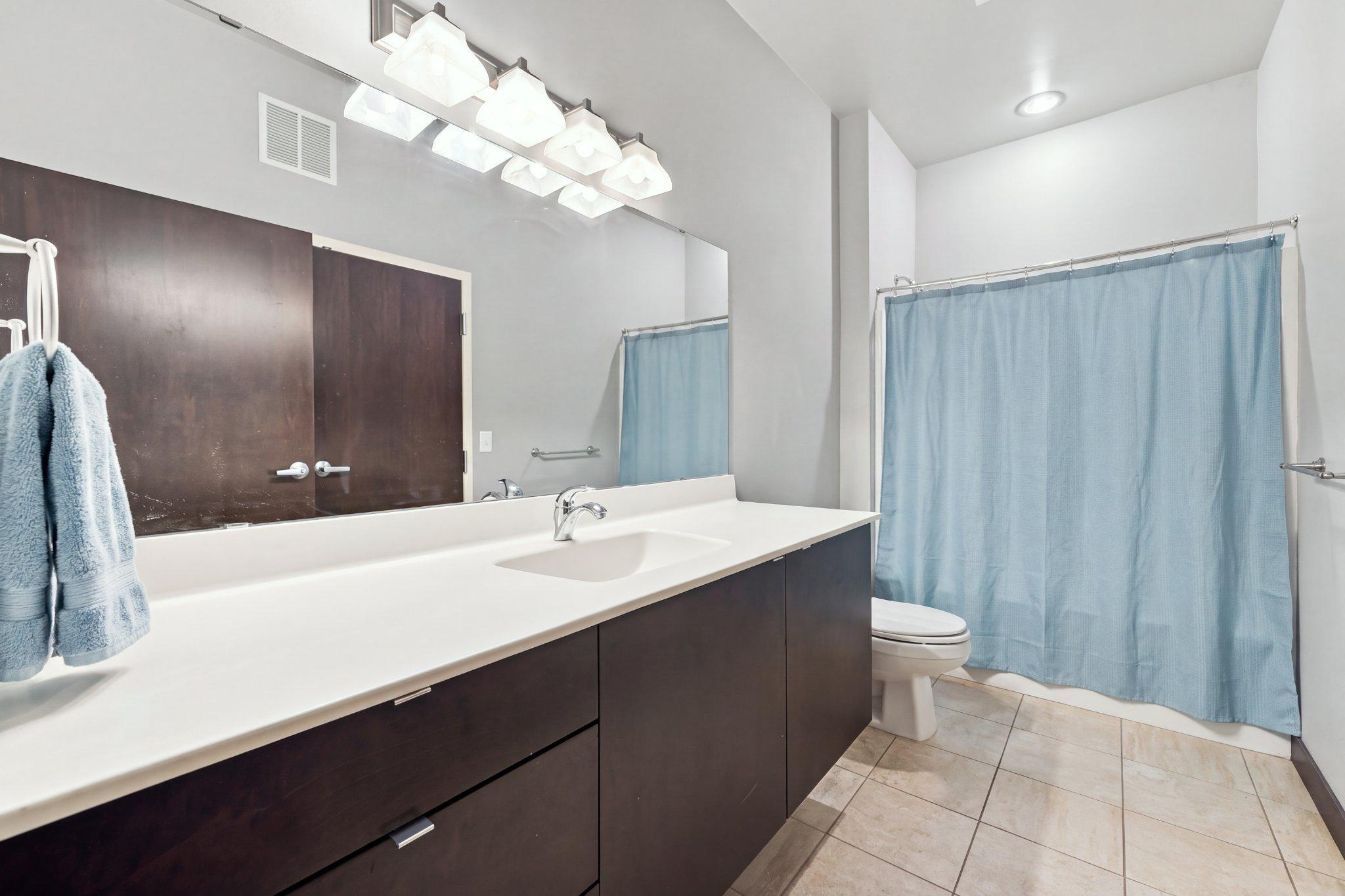 View of Residential at 618 Washington Avenue #405, Minneapolis MN 55401, Minneapolis (31 of 41) - Mike Wilen | Minnesota Team Real Estate