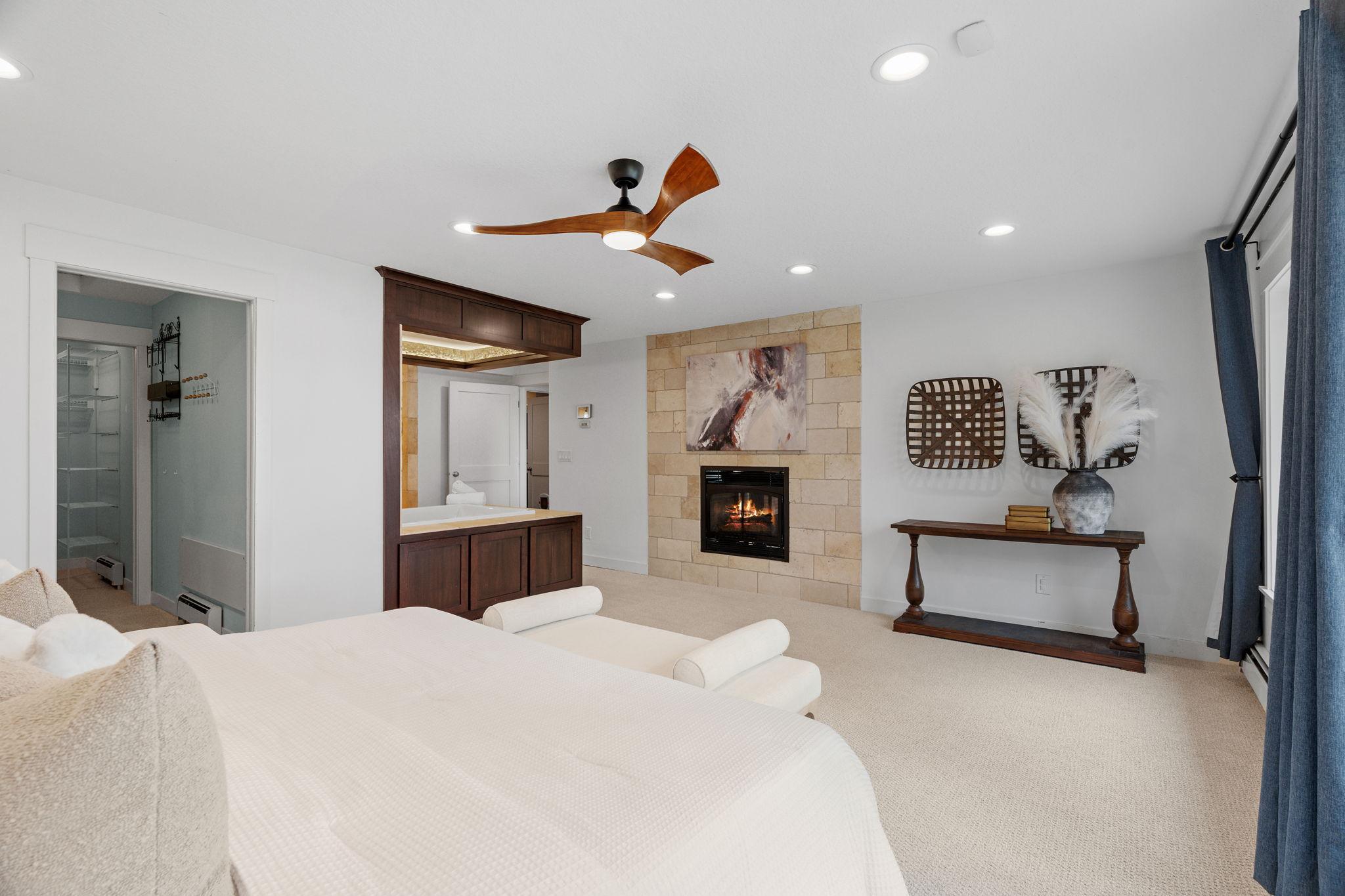 View of Residential at 4337 Old Highway 10, Arden Hills MN 55112, Arden Hills (36 of 82) - Mike Wilen | Minnesota Team Real Estate