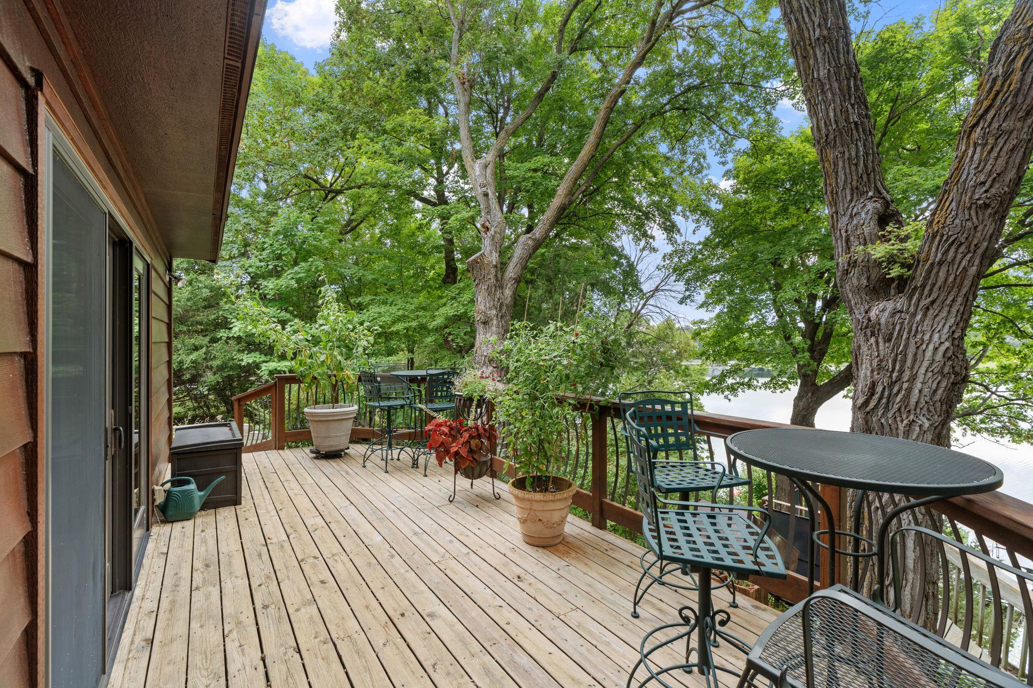 View of Residential at 525 Park Lane, Orono MN 55356, Orono (4 of 52) - Mike Wilen | Minnesota Team Real Estate