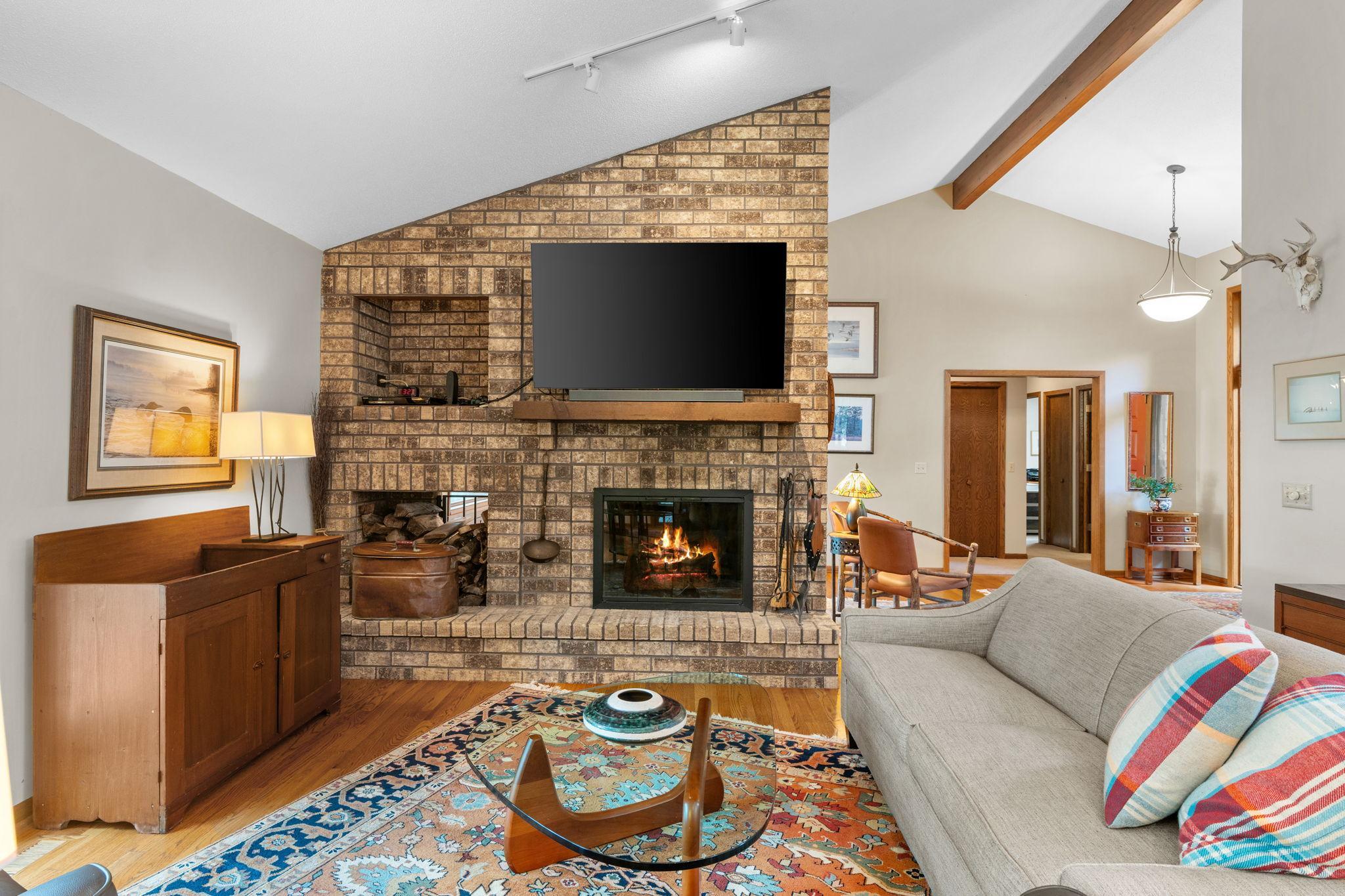 View of Residential at 525 Park Lane, Orono MN 55356, Orono (18 of 52) - Mike Wilen | Minnesota Team Real Estate