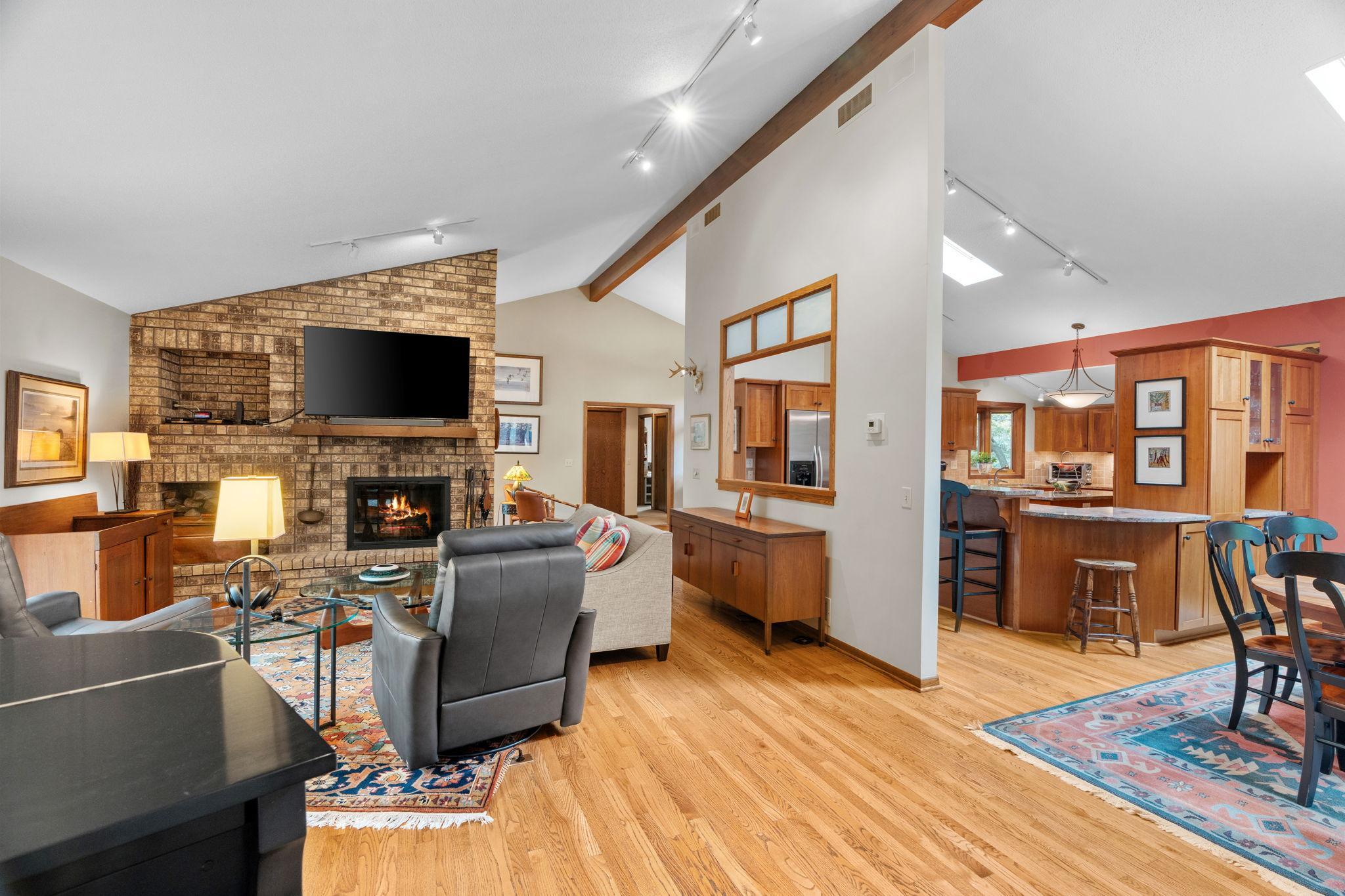 View of Residential at 525 Park Lane, Orono MN 55356, Orono (16 of 52) - Mike Wilen | Minnesota Team Real Estate