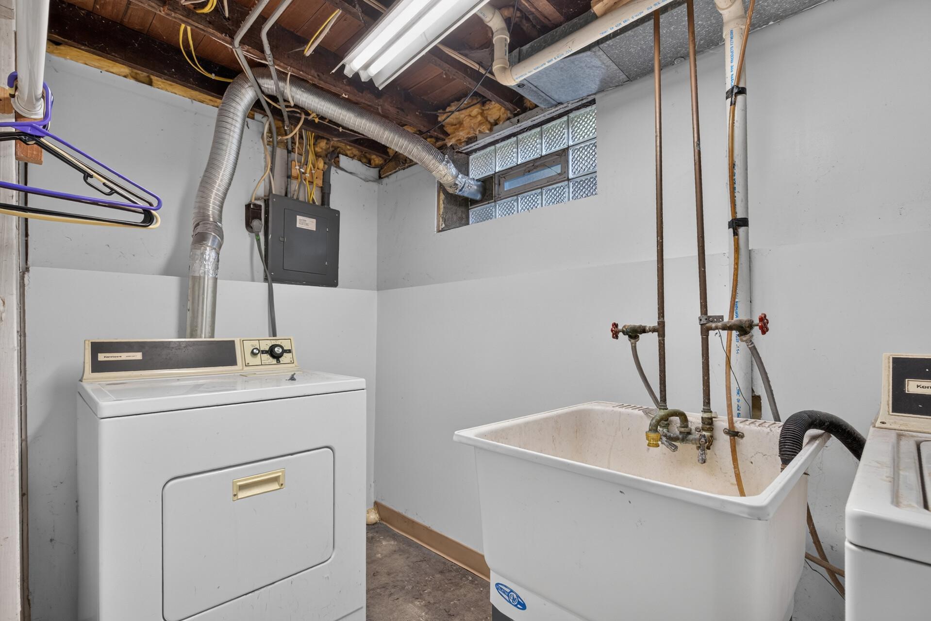 View of Residential at 2306 California Street, Minneapolis MN 55418, Minneapolis (37 of 48) - Mike Wilen | Minnesota Team Real Estate