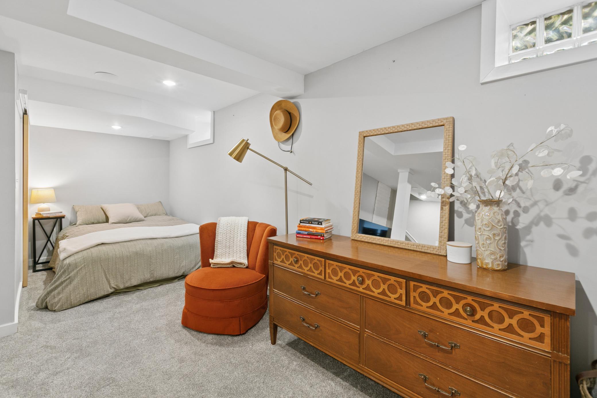 View of Residential at 2834 Arthur Street, Minneapolis MN 55418, Minneapolis (23 of 32) - Mike Wilen | Minnesota Team Real Estate