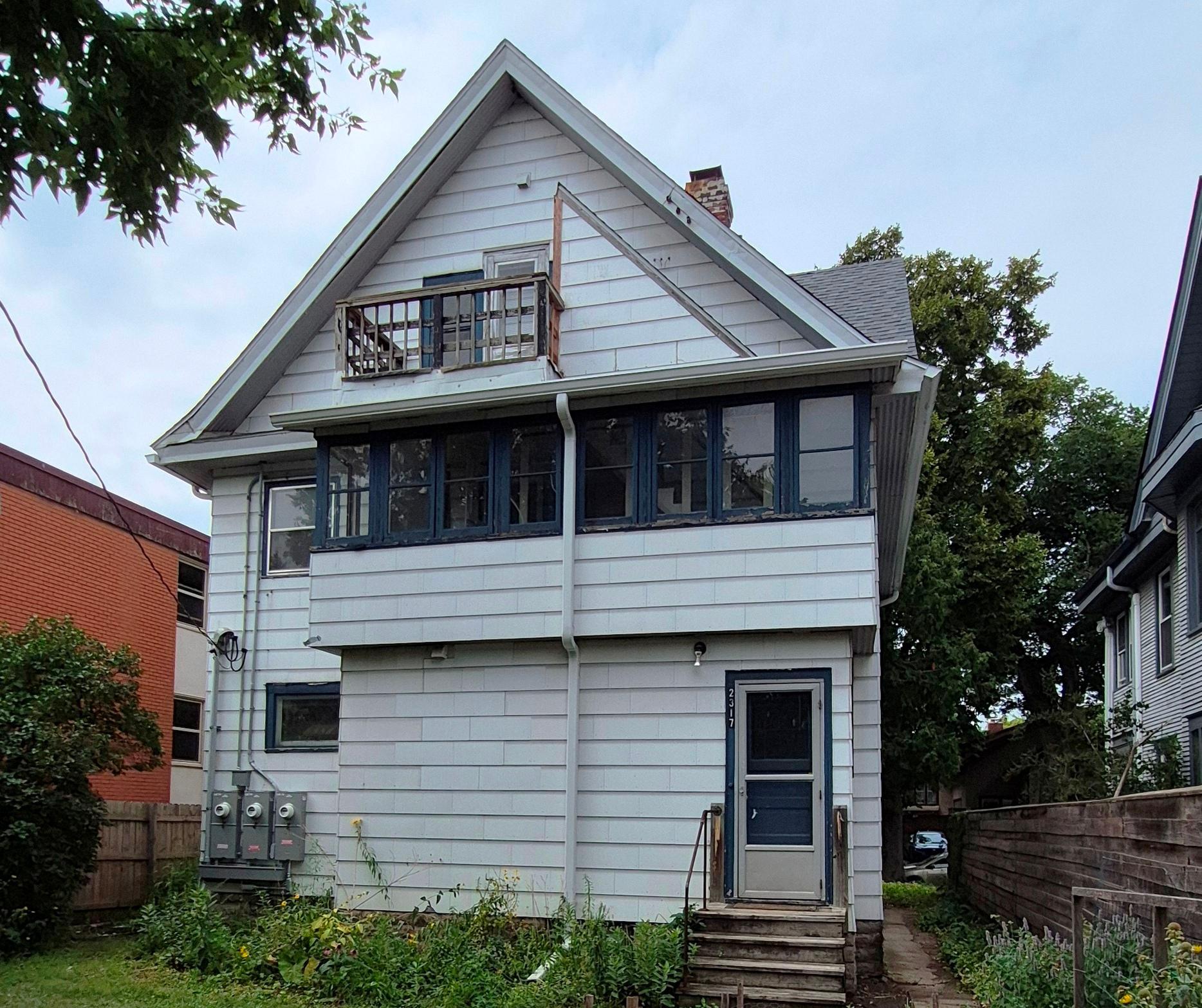 View of Residential Income at 2317 Garfield Avenue, Minneapolis MN 55405, Minneapolis (13 of 19) - Mike Wilen | Minnesota Team Real Estate