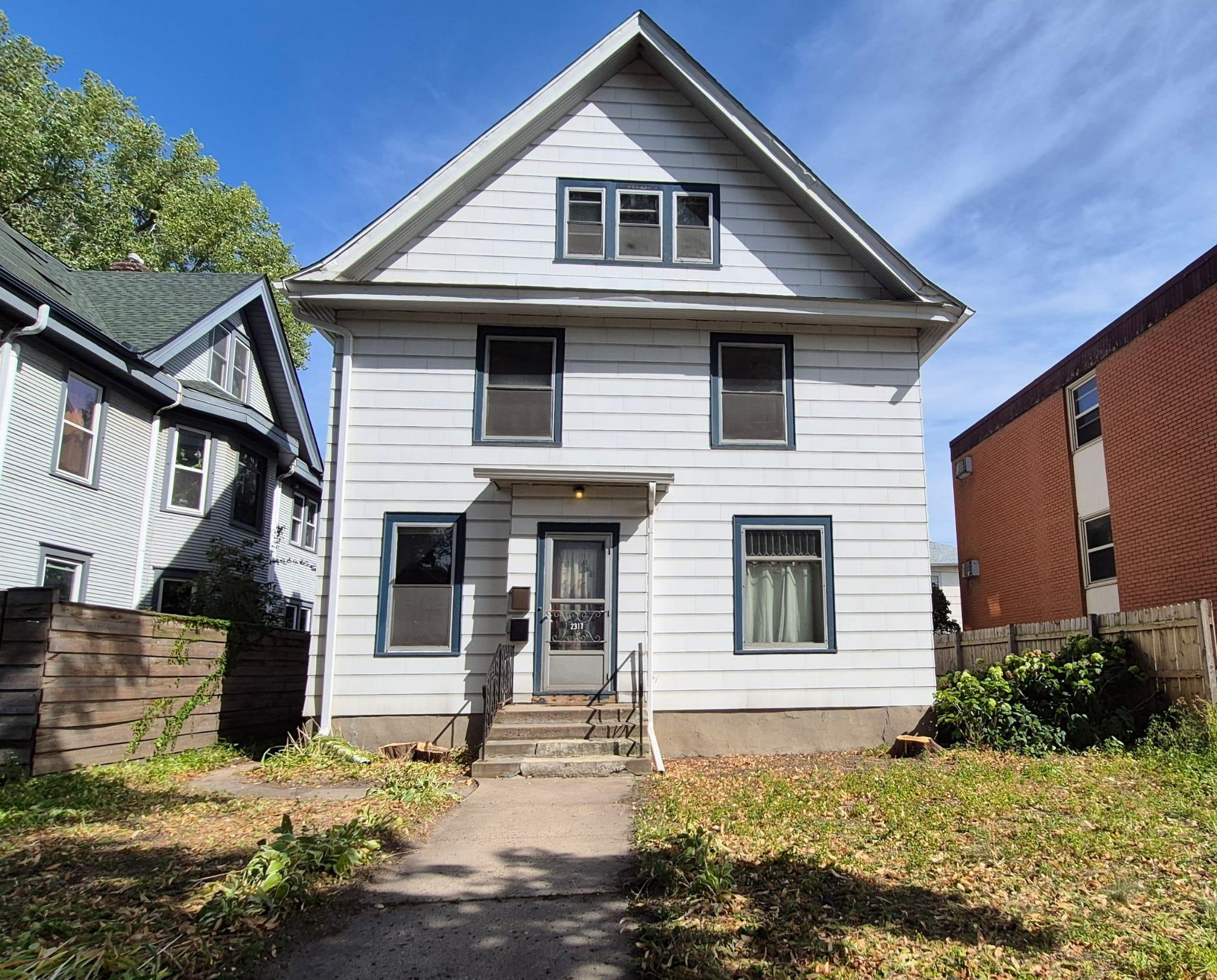 View of Residential Income at 2317 Garfield Avenue, Minneapolis MN 55405, Minneapolis (17 of 19) - Mike Wilen | Minnesota Team Real Estate